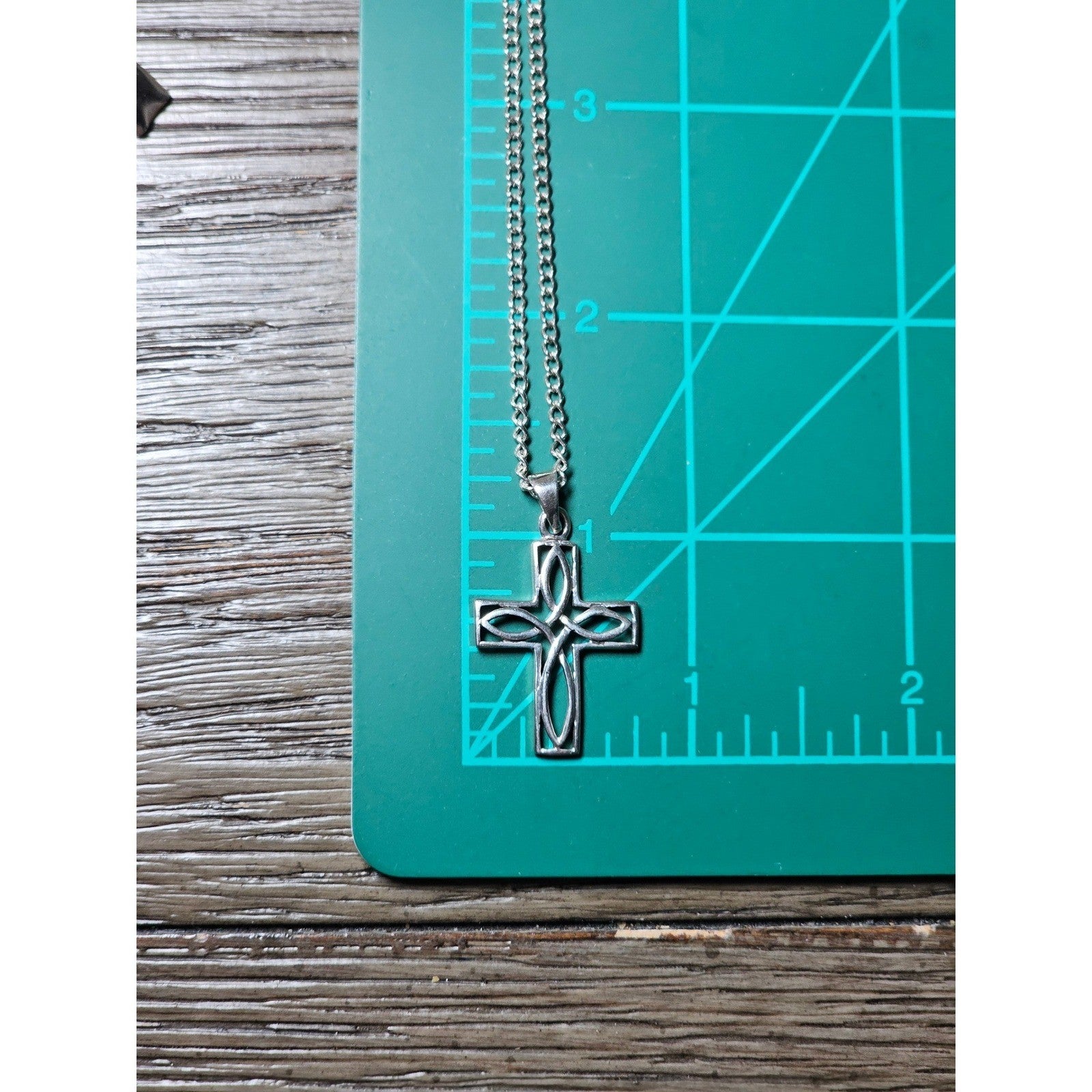 Vintage Silver Tone Celtic Cross Necklace Pendant