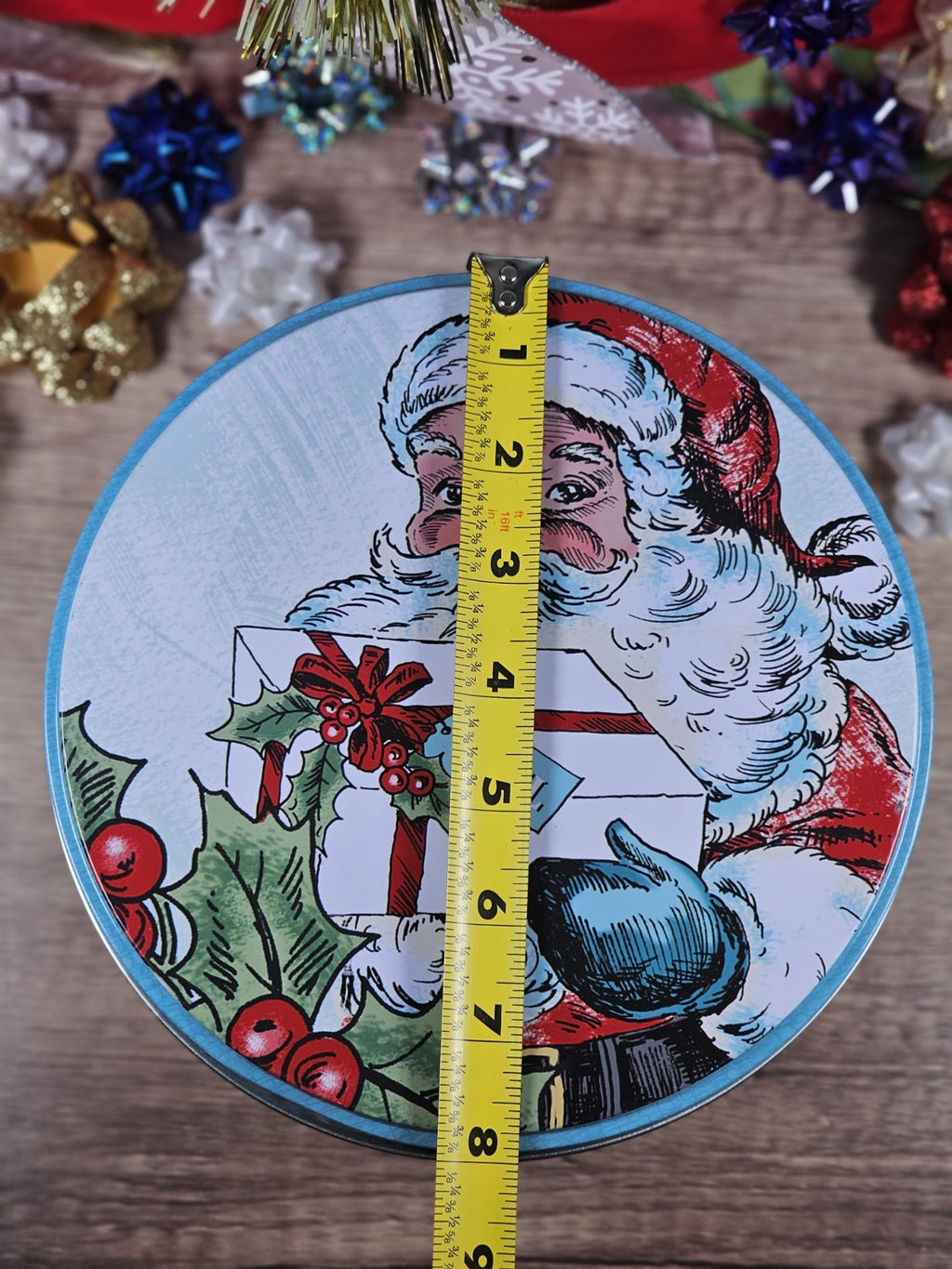 Santa Design Christmas Cookie Gift Tin 8"x5.5" Holiday Collectible Decor