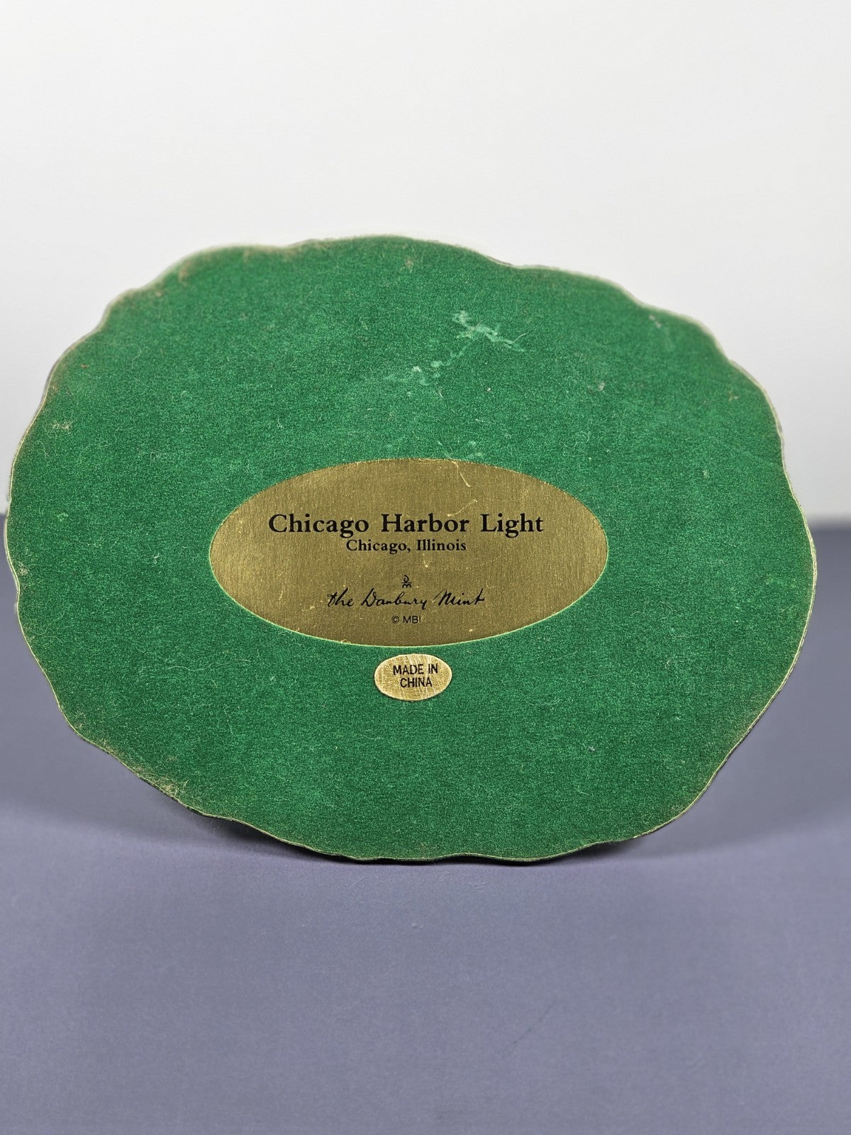 1993 DANBURY MINT CHICAGO HARBOR LIGHT HISTORIC LIGHTHOUSES