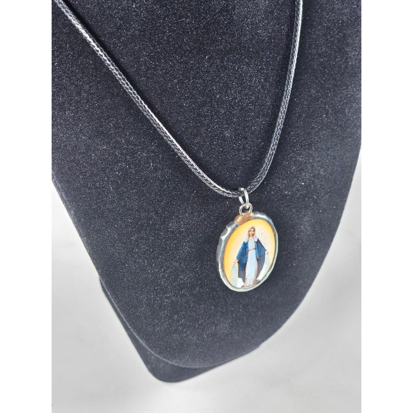 Vintage Amber Halo Madonna Pendant Necklace Religious Charm
