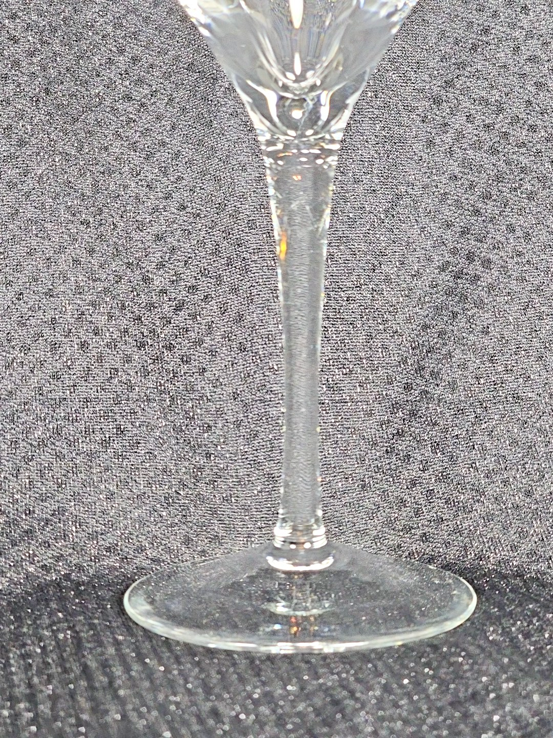 Vintage Crystal "Fantasy" Wine Glass – Elegant Clear Stemware, 6.5″ Tall