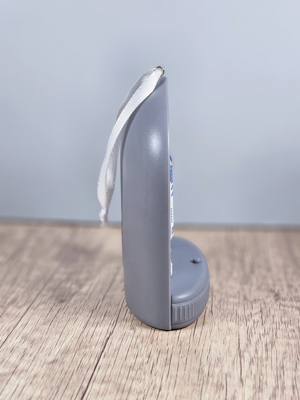 Star Wars R2-D2 Light Up Christmas Ornament 2019 Hallmark Exclusive