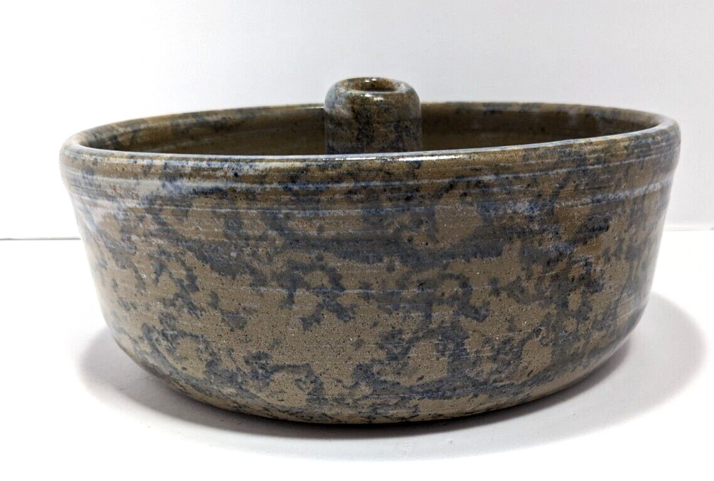 Hand-made Pottery Baking Dish by Aubrey Brown 1997 – Rustic Farmhouse Kitchen