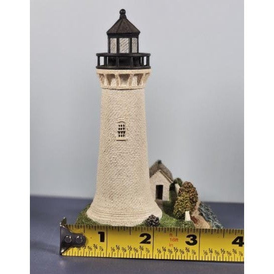 Harbour Lights Round Island Lighthouse 2000 #242 w/ COA