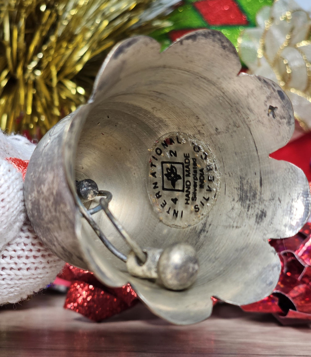 Vintage 1993 Silver Plated Engraved Christmas Bell – International Silver Co.