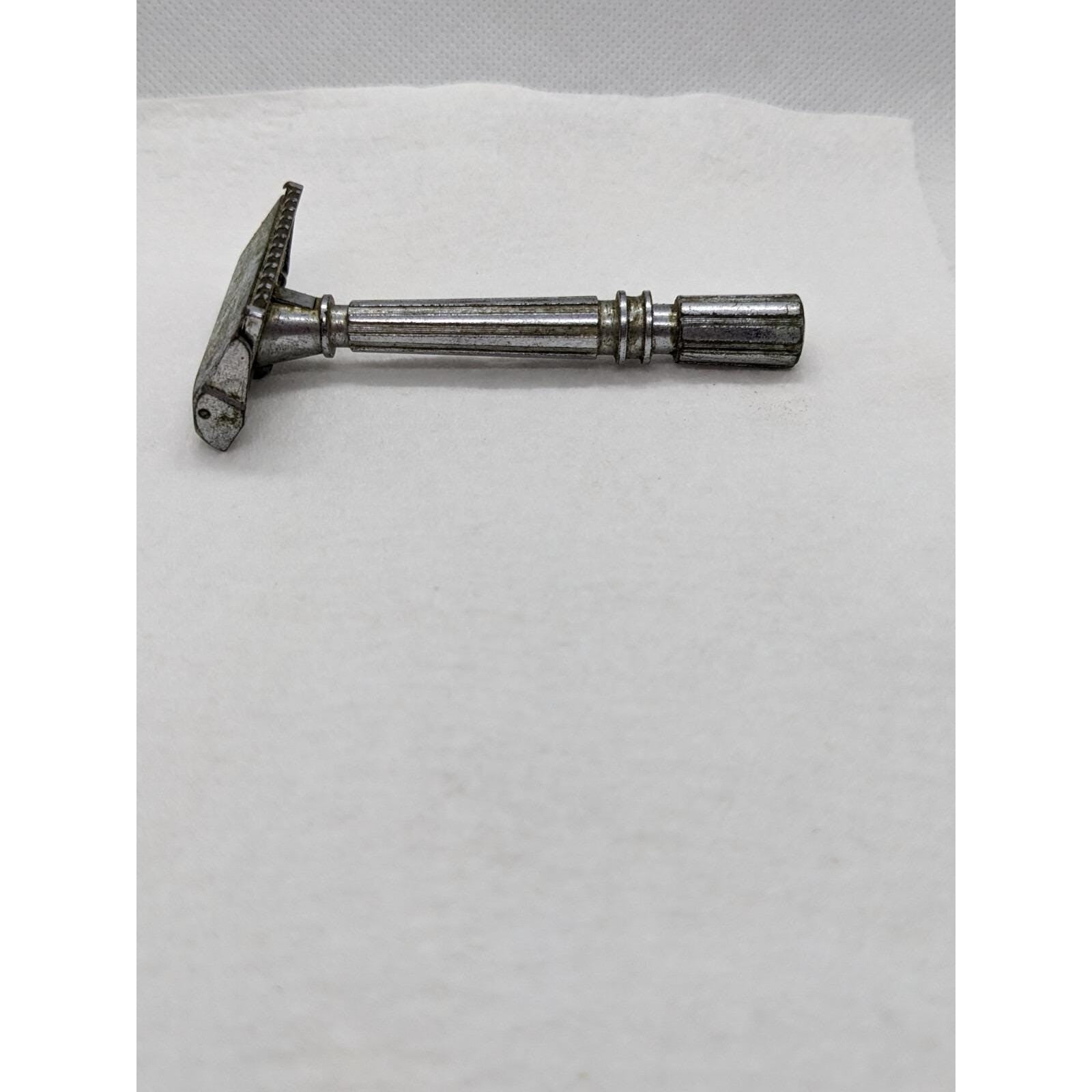 Vintage GEM Micromatic Open Comb Safety Razor USA Single Edge