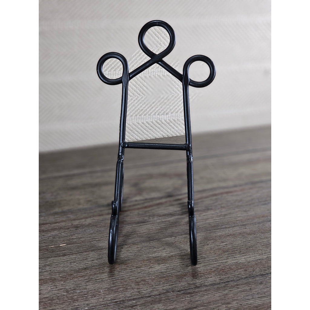 Vintage Iron Plate Stand | Black Metal Display Easel | Rustic Plate Holder