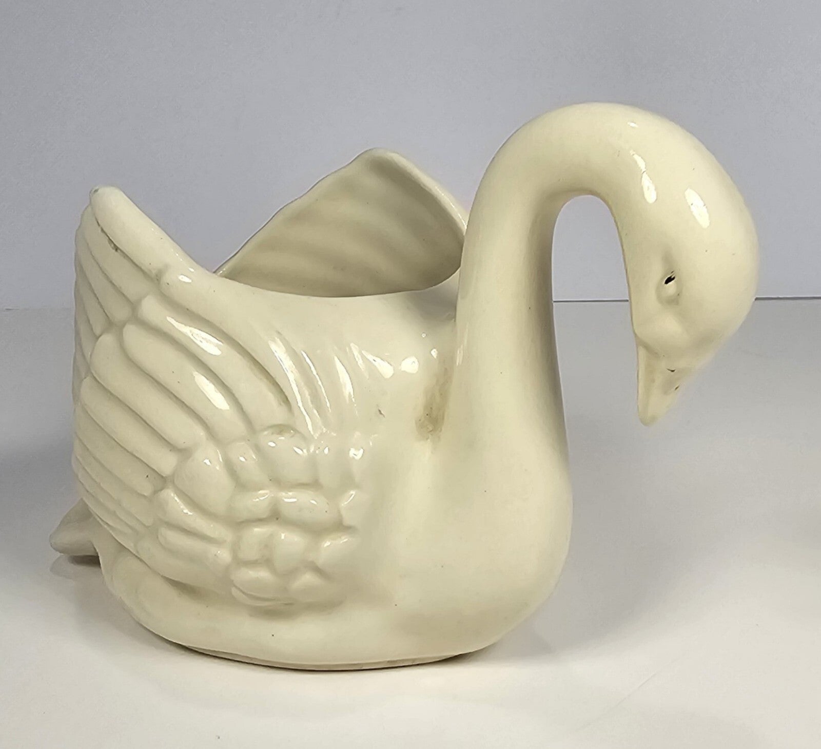 Vintage White Porcelain Swan Figurine 3.5"x5.5" Elegant Decorative Accent