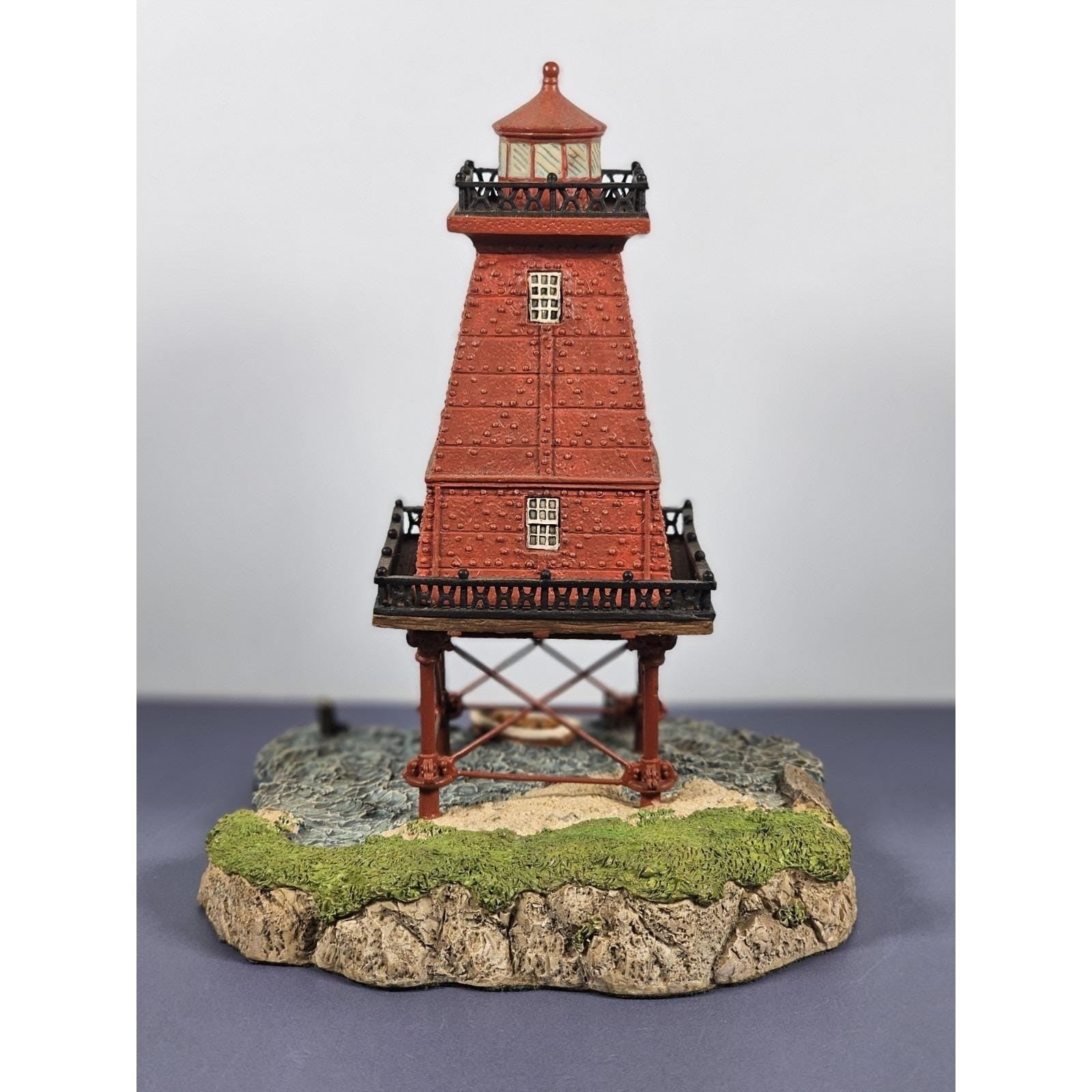 Harbour Lights Southwest Reef Lighthouse w/ COA Exclusive