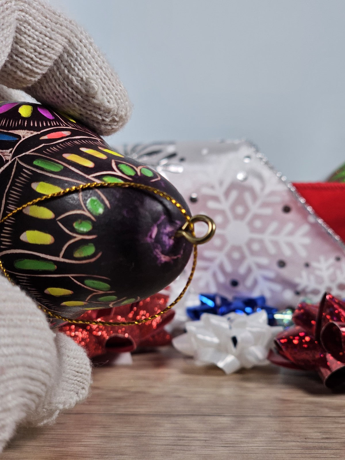 3.5″ Lucuma Bird Ornament | Hand-Carved Painted Gourd Peru Folk Art