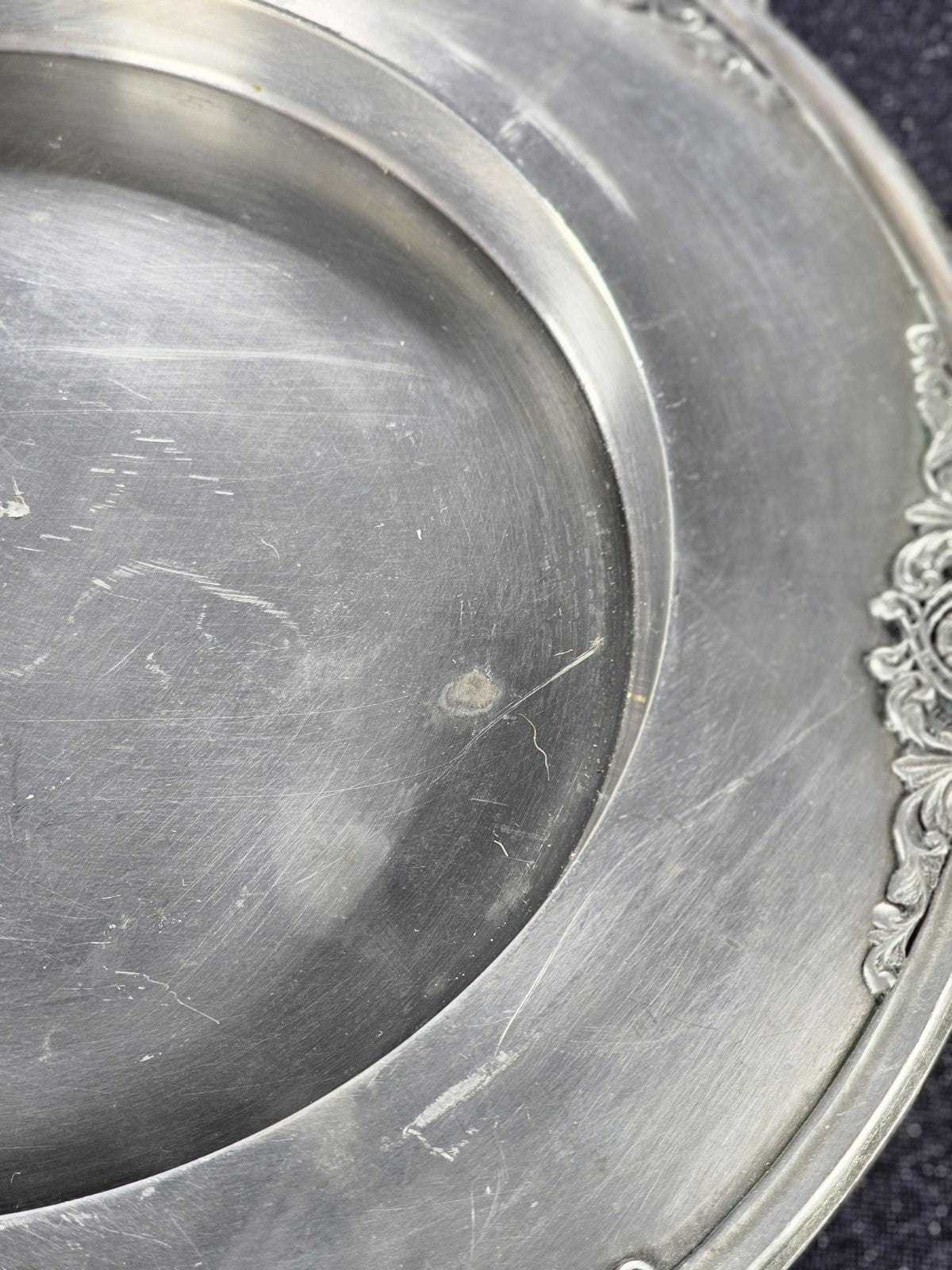 Vintage Finstain Les Potstainiers Hutois Collectible Pewter Plate 12" With Ornat