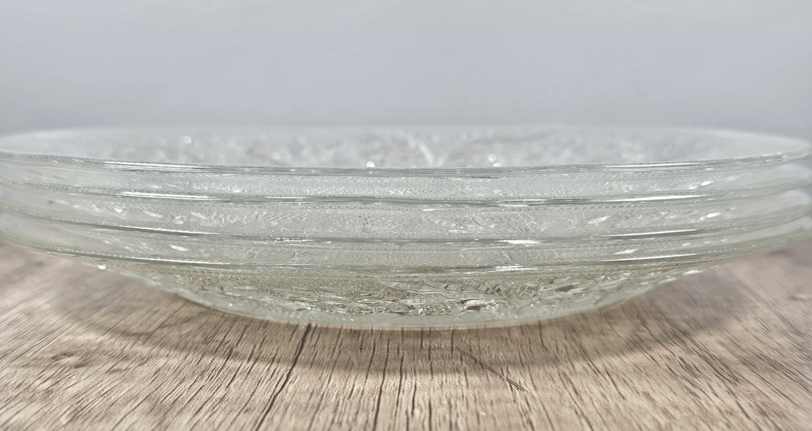 Set Of 4 Anchor Hocking Sandwich Glass Salad Plates Clear Vintage Floral Design