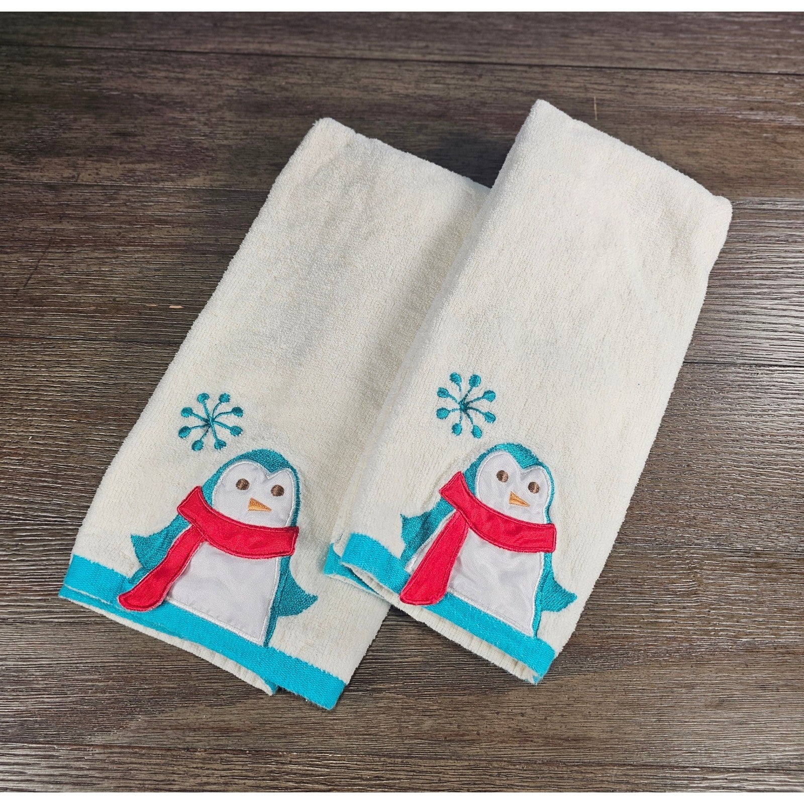 Vintage Penguin Kitchen Towels Set of 2 Cotton Winter Holiday Towels