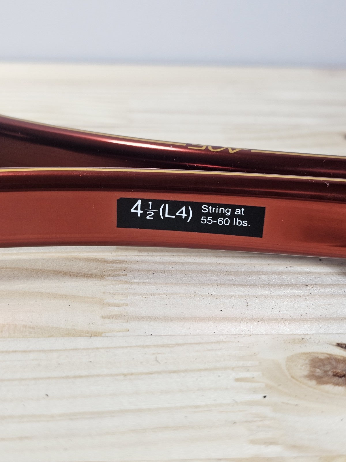 Red Wilson Ace 4 1/2 L4 racquet Midsize W/ Brown grip w/ Case