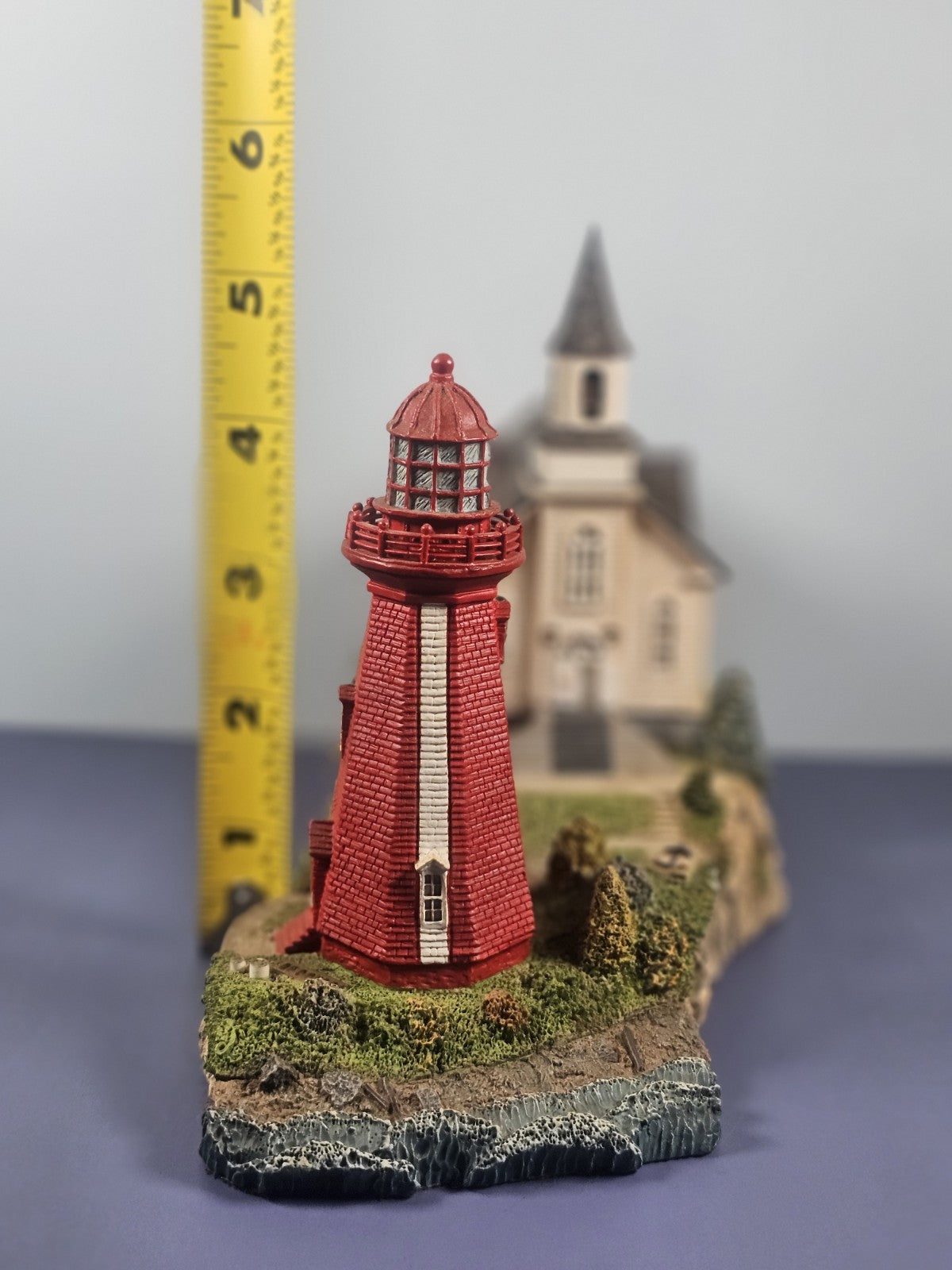 Harbour Lights Lighthouses #255 "La Martre" Quebec, Mint in box with COA.