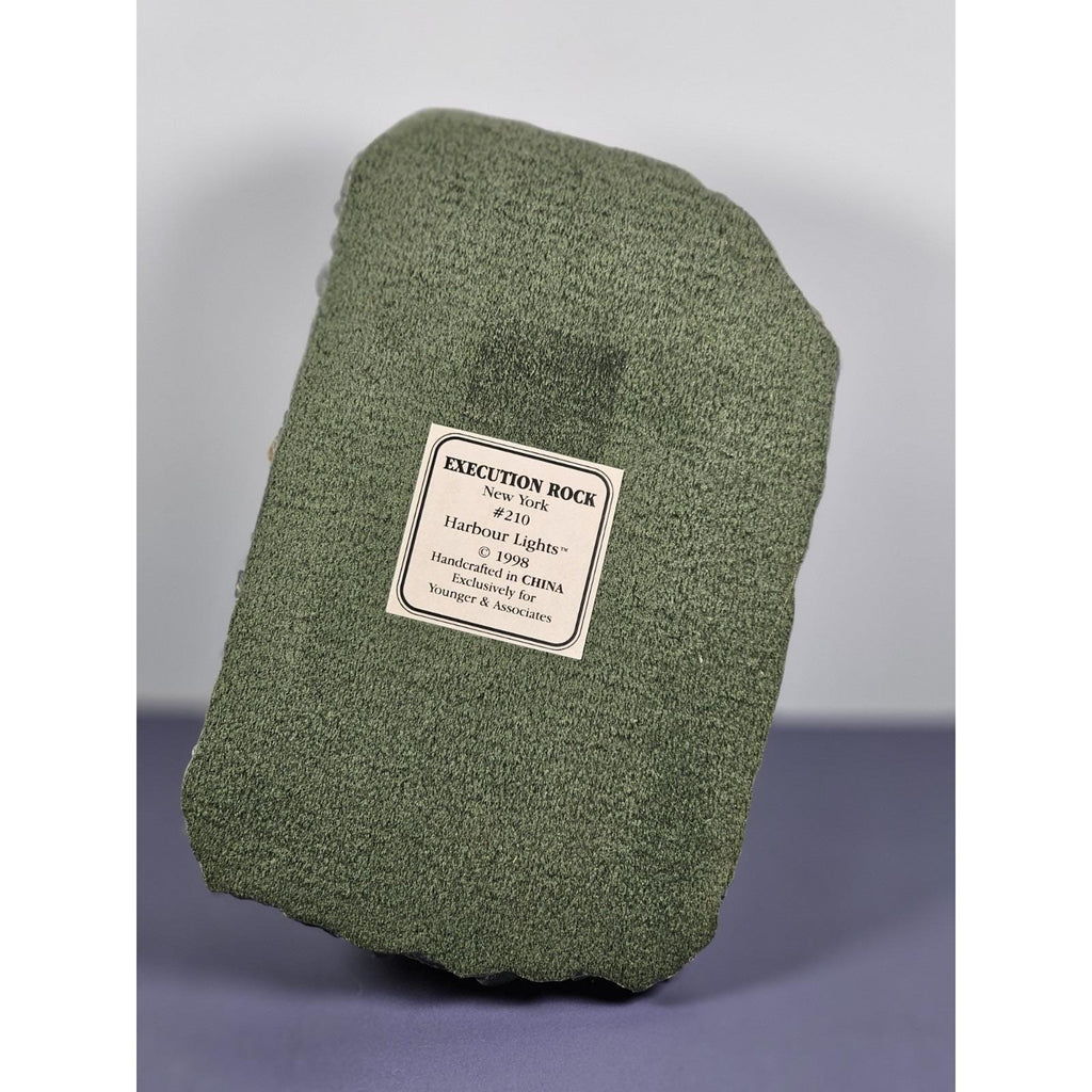 Harbour Lights Execution Rock Lighthouse 1998 w/ COA