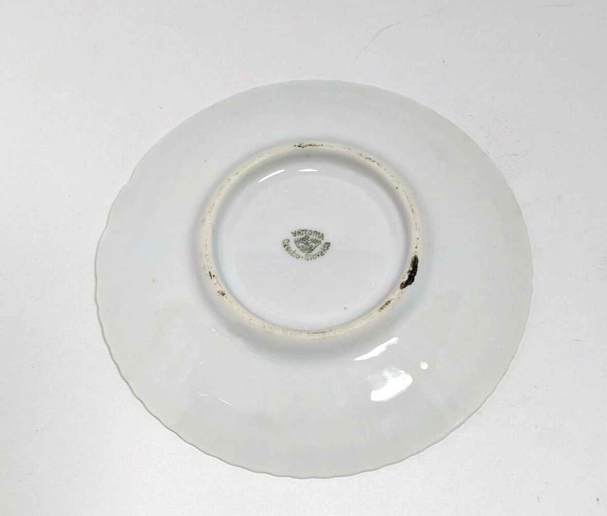 Set of 2 Victoria China Czechoslovakia Shell Plates – Green Shamrock Design