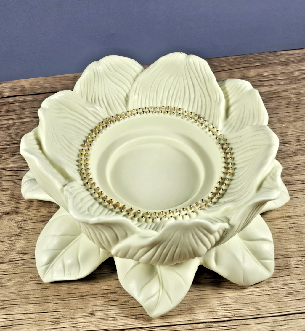 Vintage PartyLite Magnolia Lotus Blossom Flower Pillar Candle Holder Ivory/ Gold
