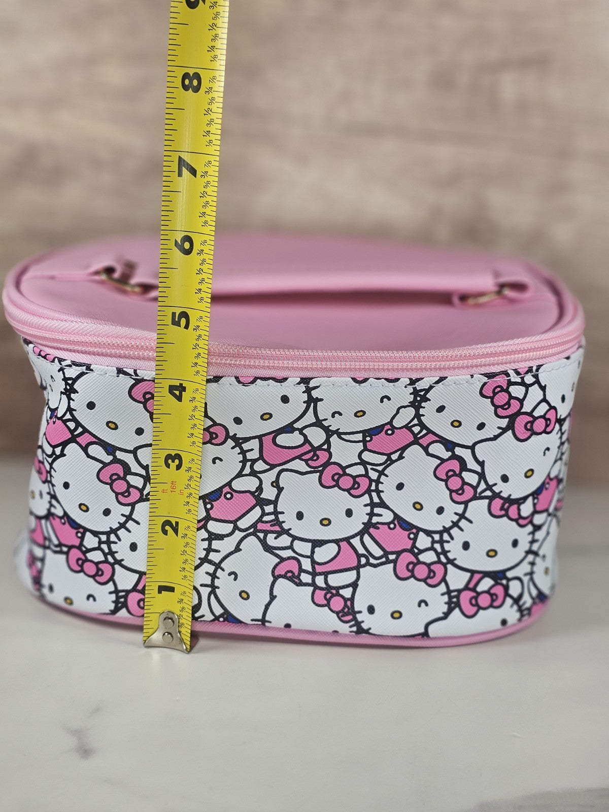 Hello Kitty Pink Cosmetic Case – Sanrio Travel Makeup Bag with Zipper & Charm