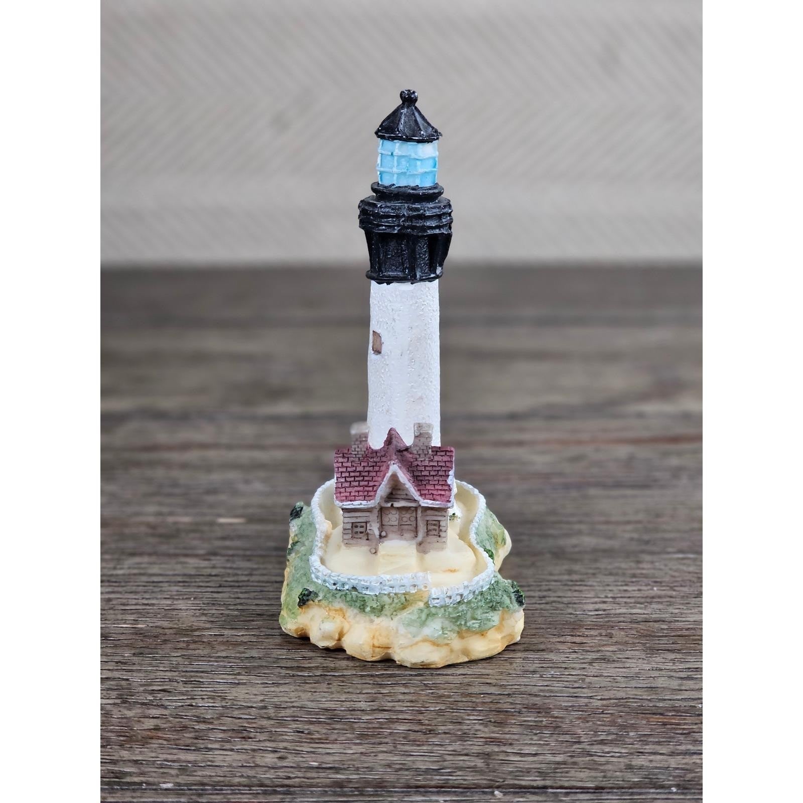 Resin Lighthouse Figurine Coastal Decor Mini Lighthouse Nautical Accent