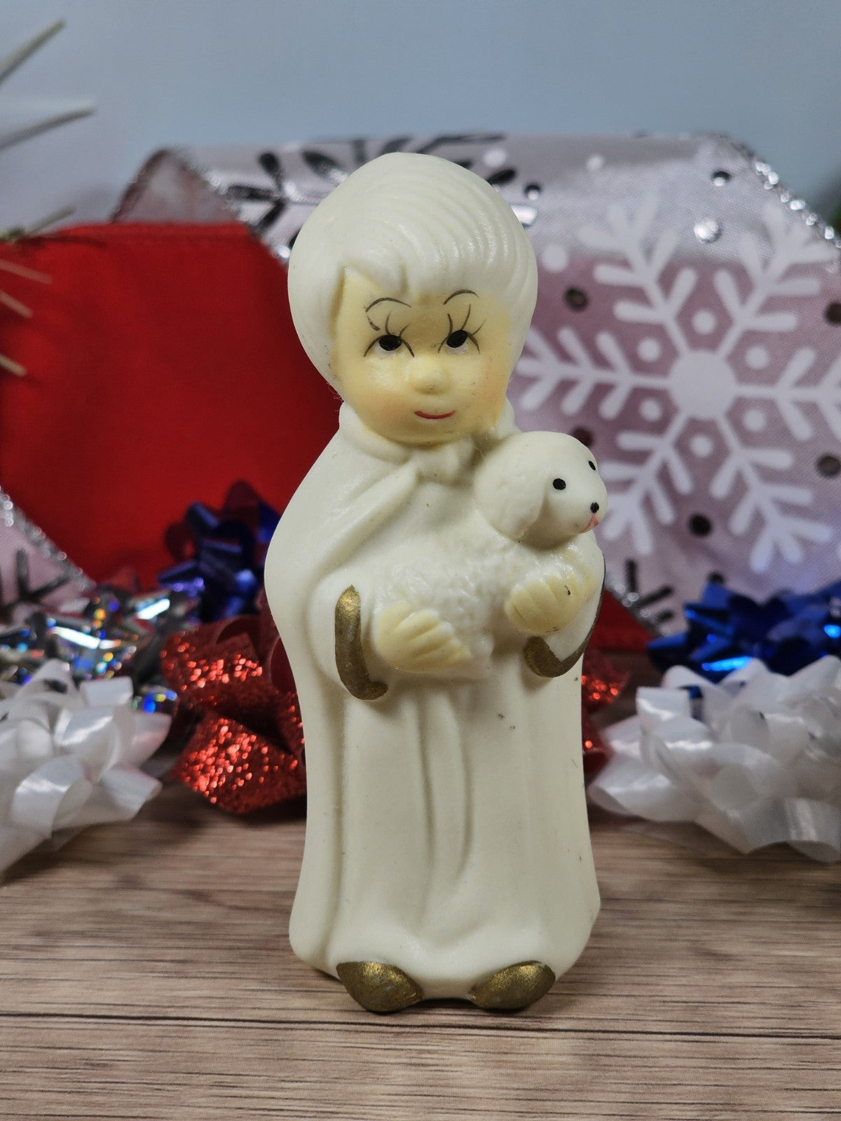 1980s Vintage White & Gold Tone 3½″ Nativity Wise Man Figurine Holding Lamb