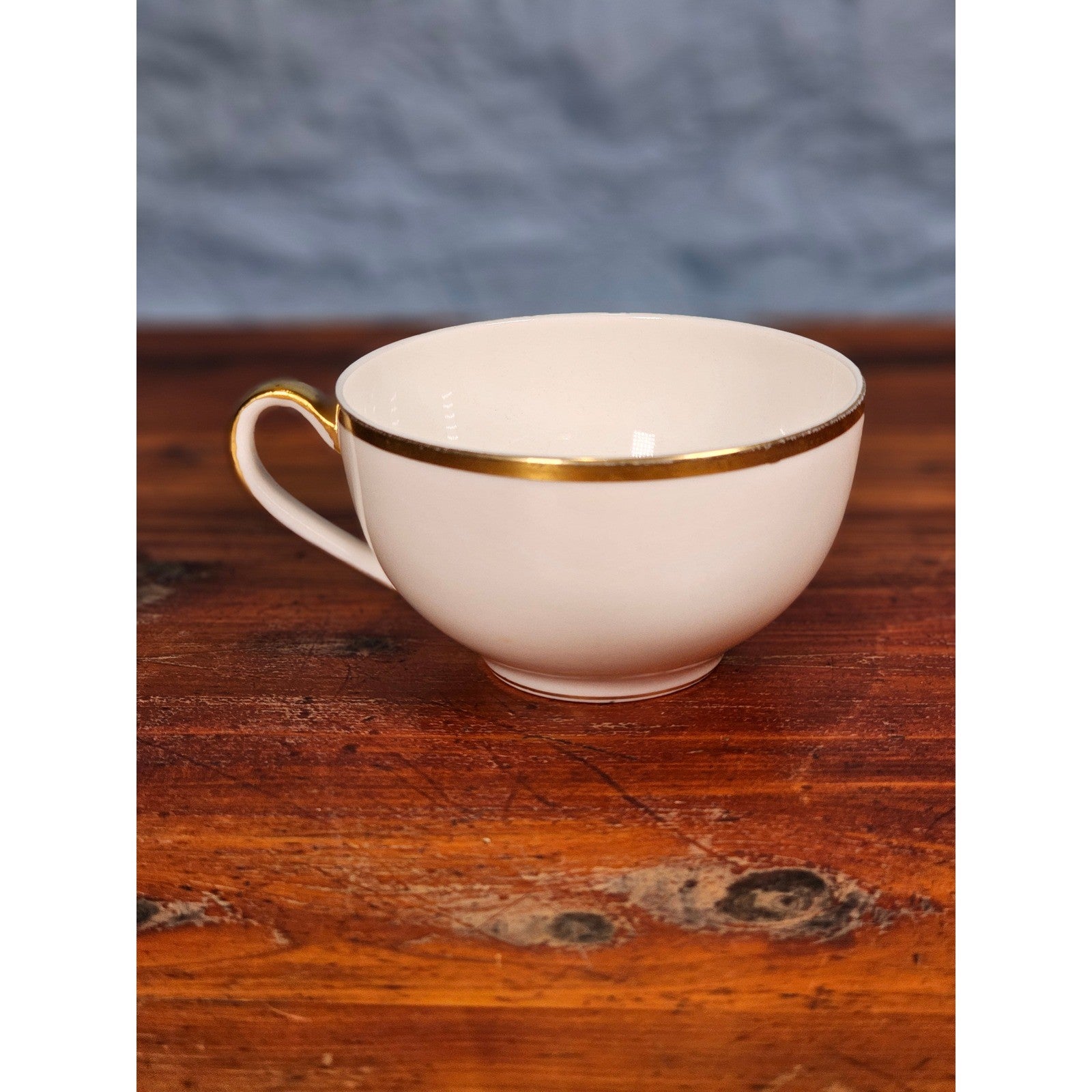 Theodore Haviland New York White Porcelain Teacup with Gold Trim