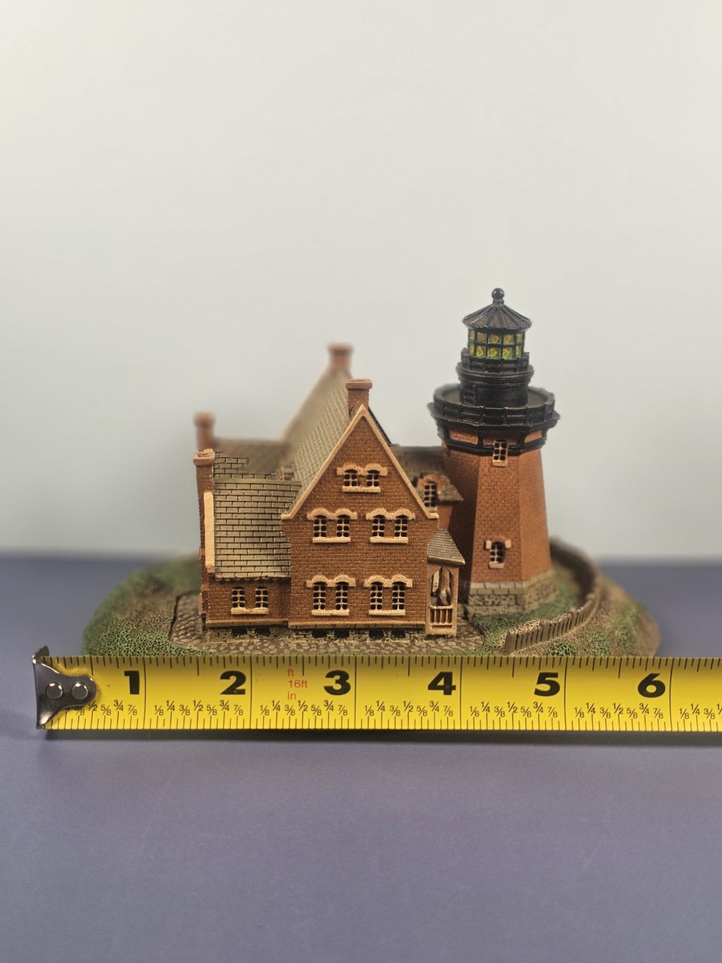 Block Island Southeast Lighthouse Historic American Lighthouses The Danbury Mint