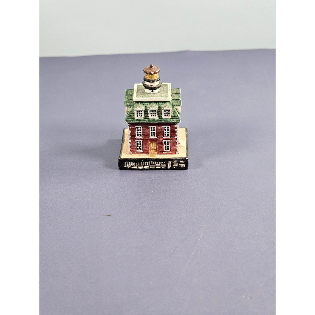 Vintage New London Ledge Lighthouse Thimble Miniature Collectible