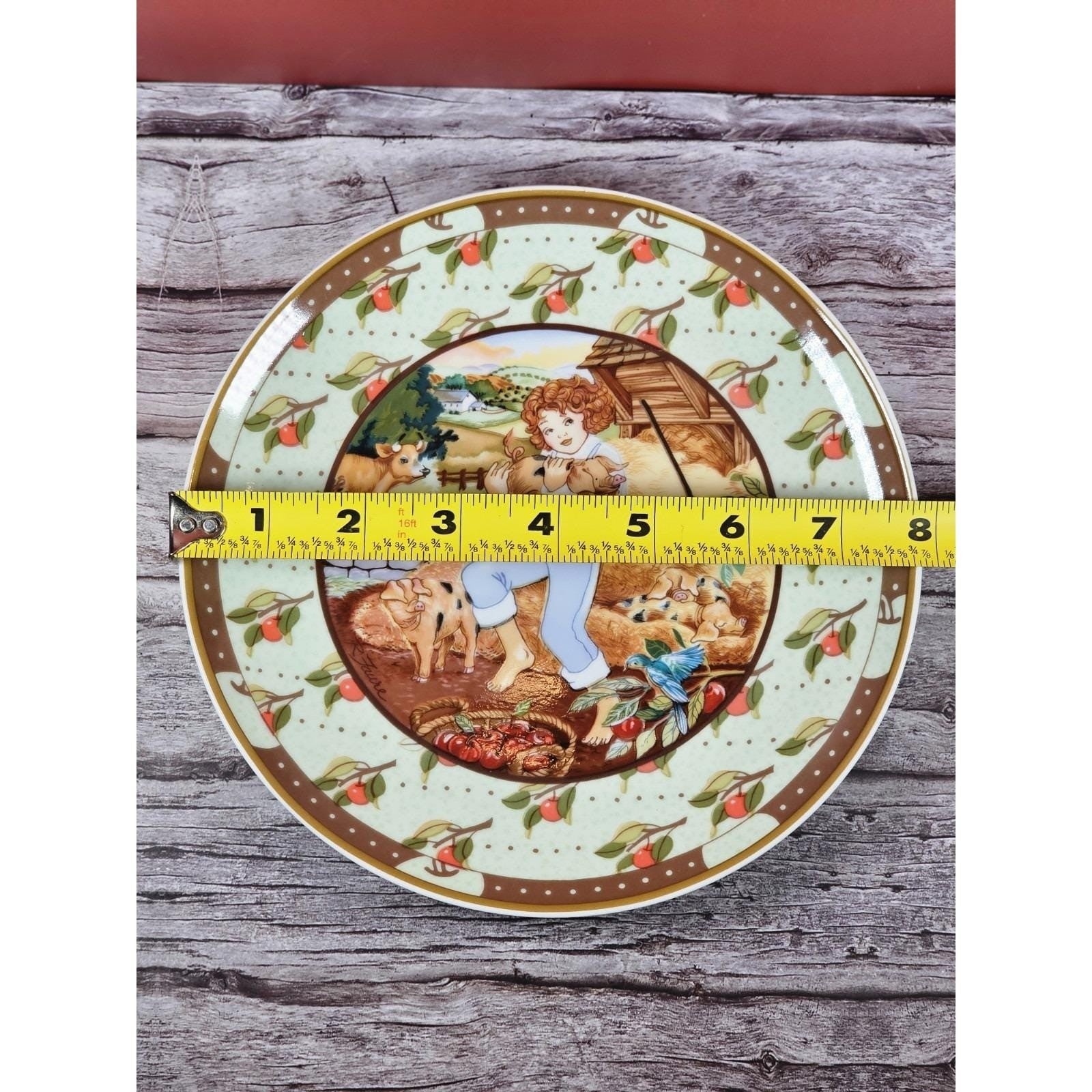 Villeroy & Boch Tom Tom the Piper's Son Collector Plate Germany 8 Inch