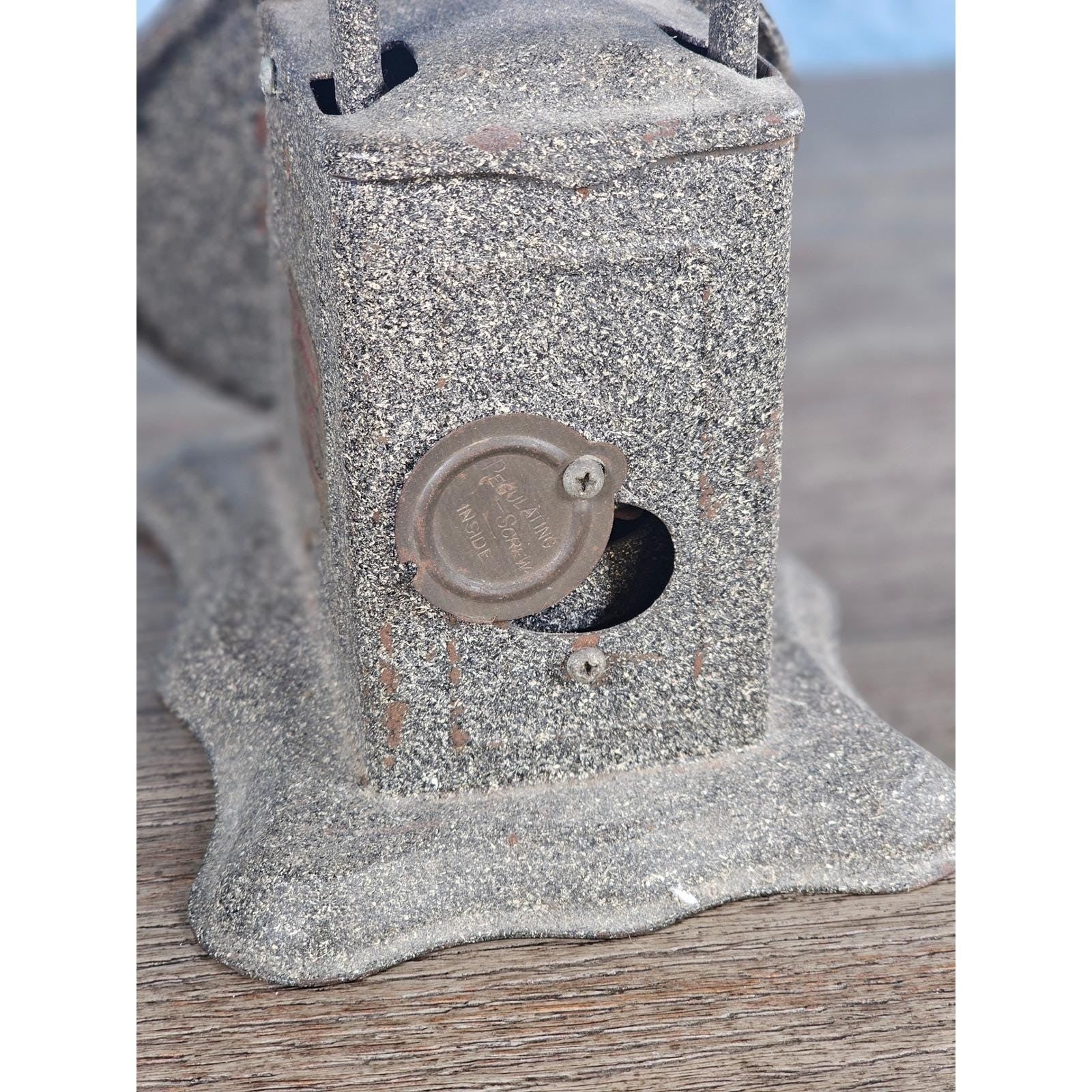 Vintage Triner Precision No. 4 Postal Scale | Rustic Metal Counter Scale