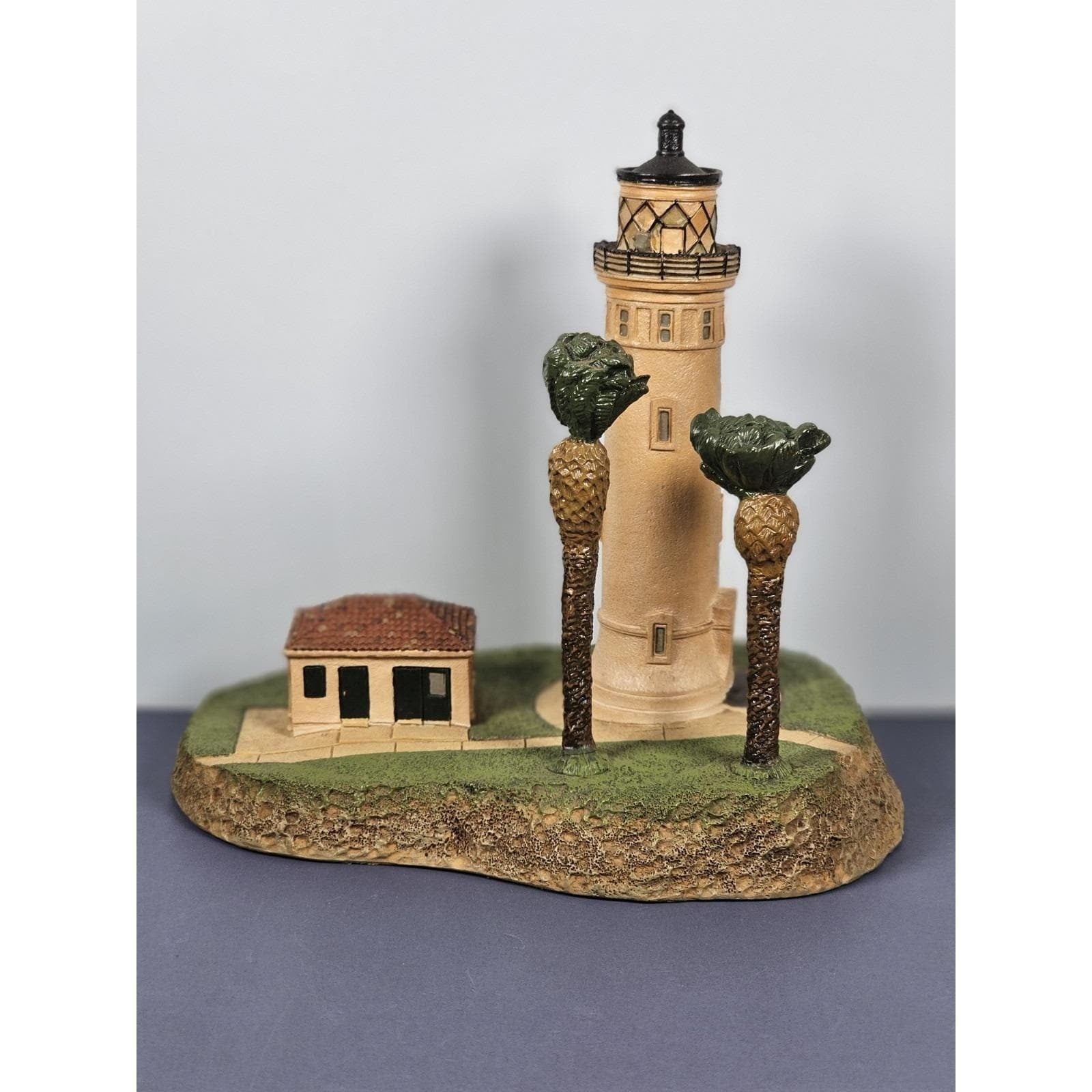 Danbury Mint Point Vicente Lighthouse 1993 COA Figurine