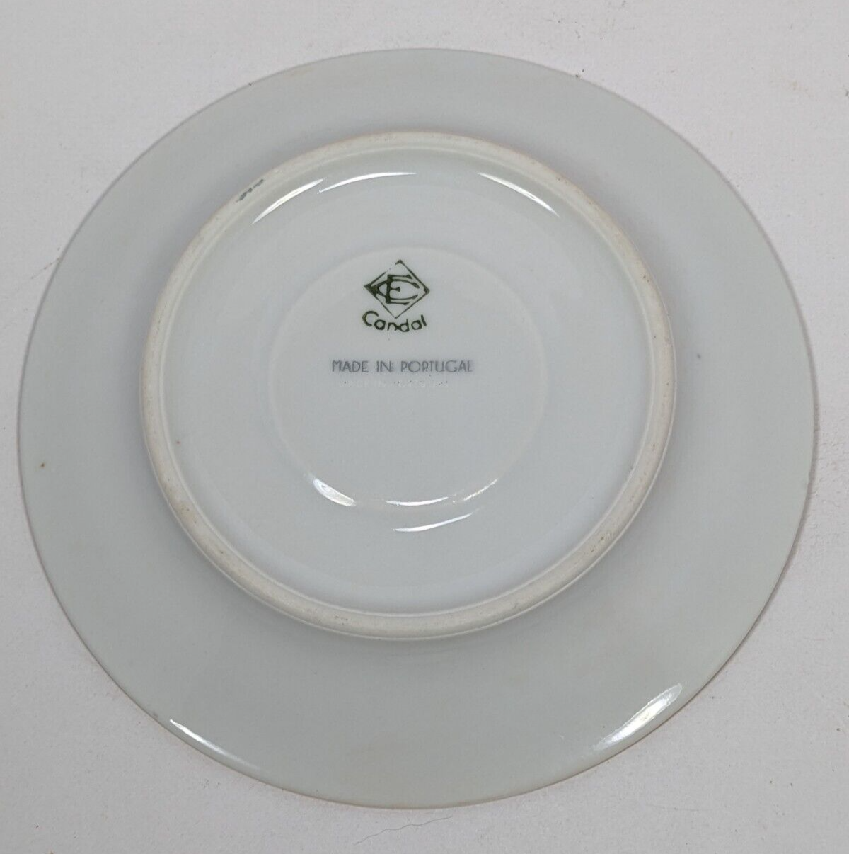 Floral Design Condol Saucer And Tea Cup With Gold Trim