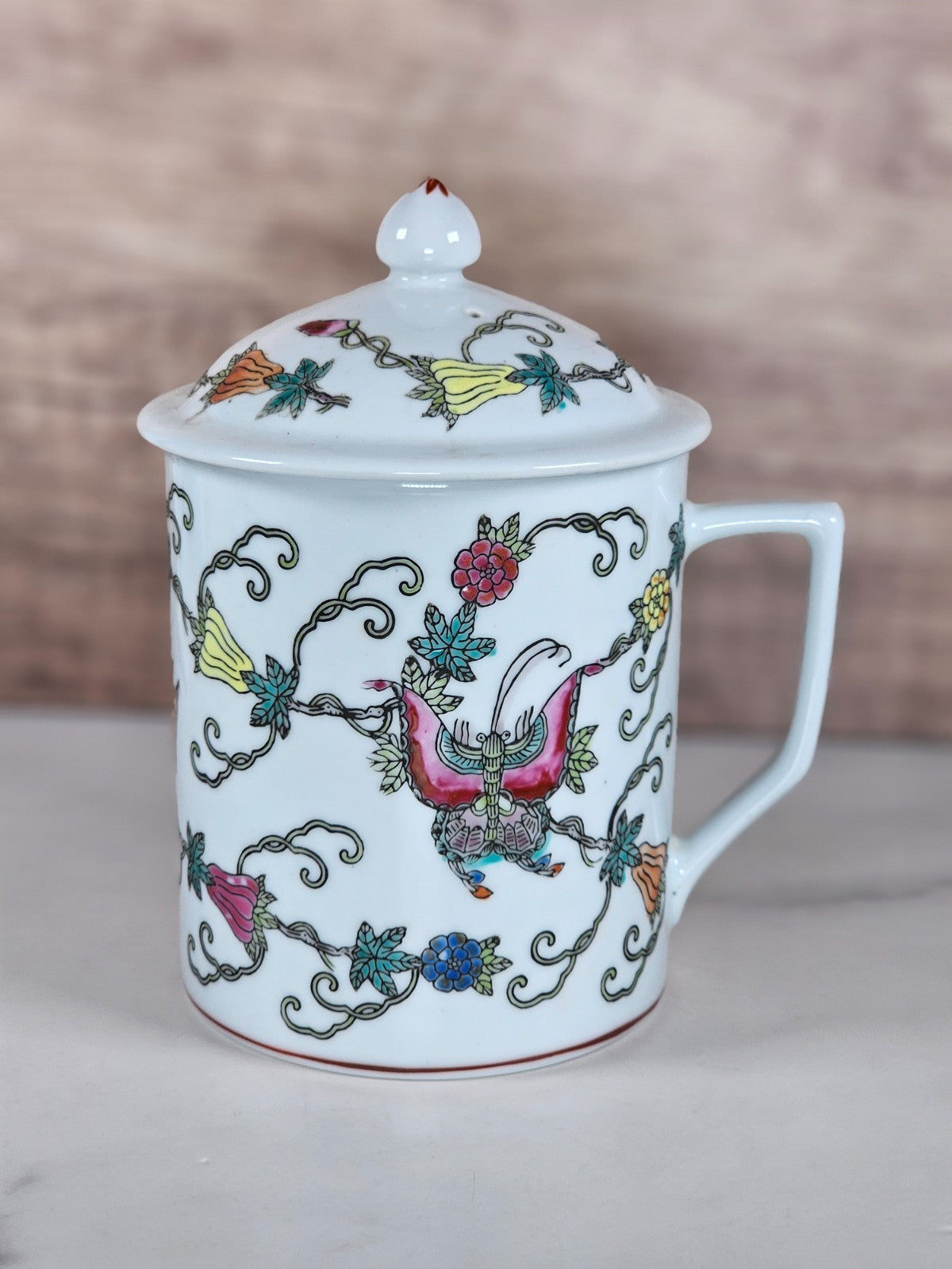 Vintage Chinese Porcelain Hand Painted Cup with Lid – 5.5" x 3.5" – Decorative