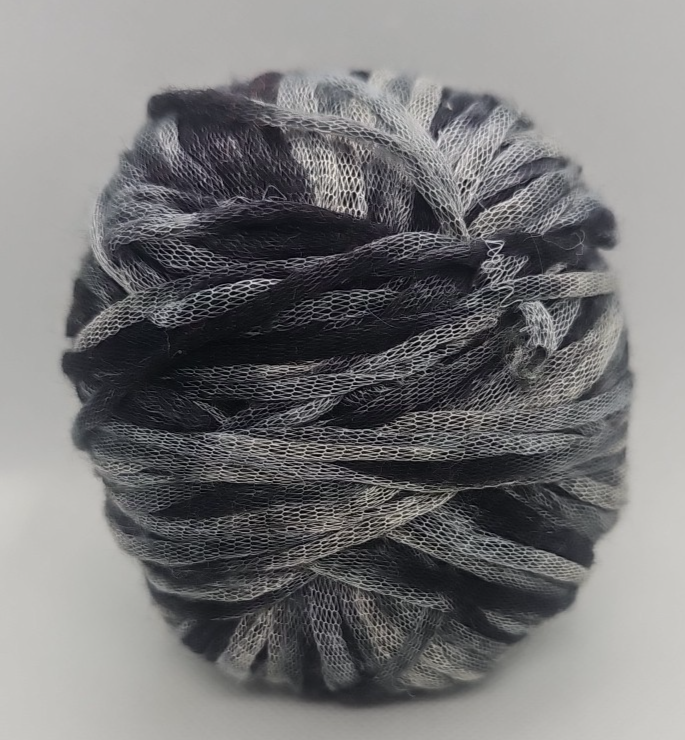 Katia DOLBY Yarn  Color#555-Black & Gray 50g/137yds Wool Blend