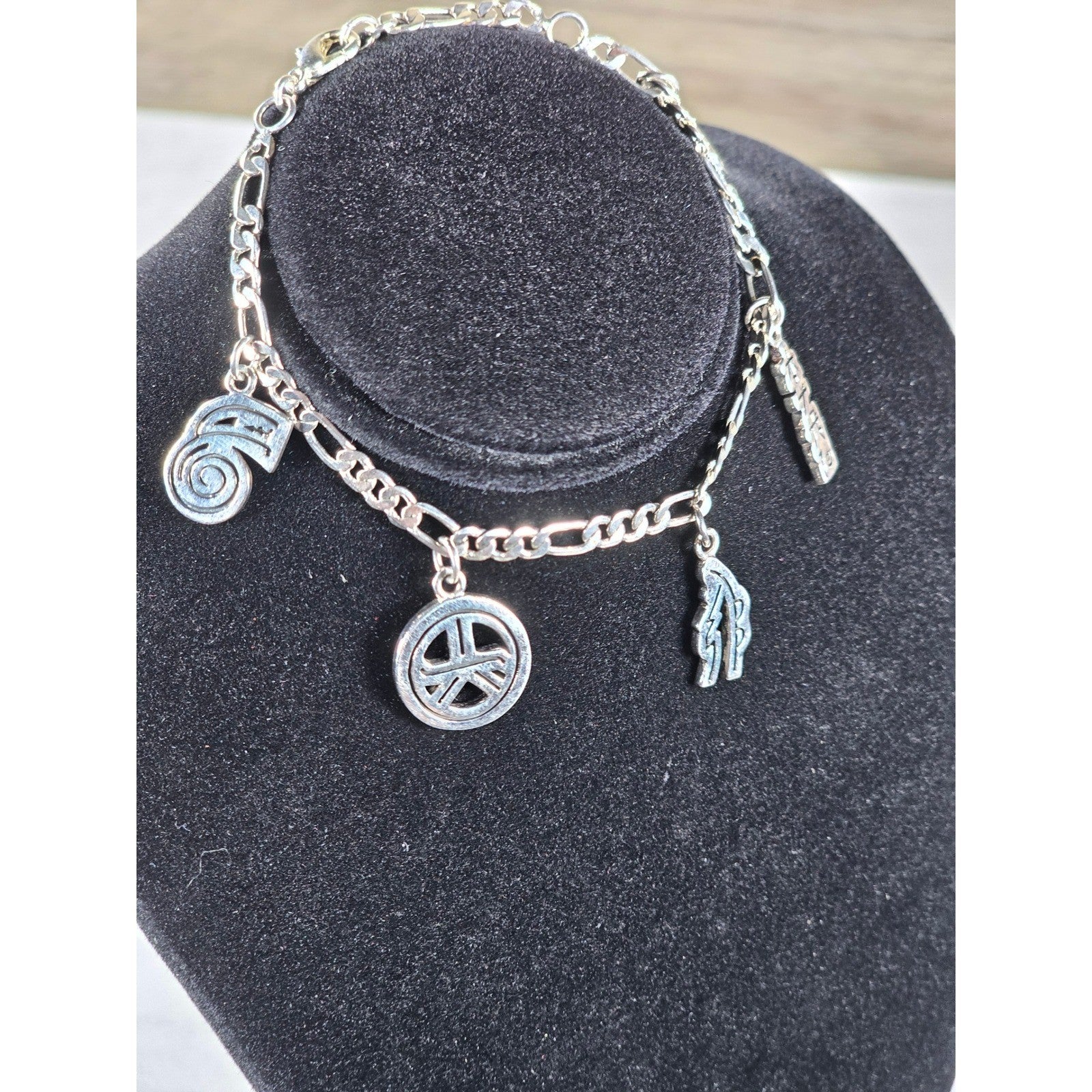Vintage Southwestern Charm Bracelet Silver Tone Figaro Chain