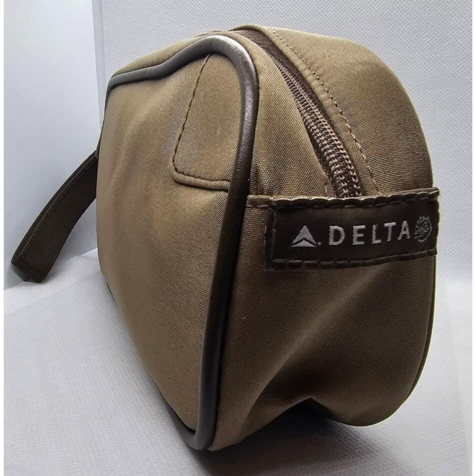 Vintage Delta Airlines Amenity Kit Travel Toiletry Bag