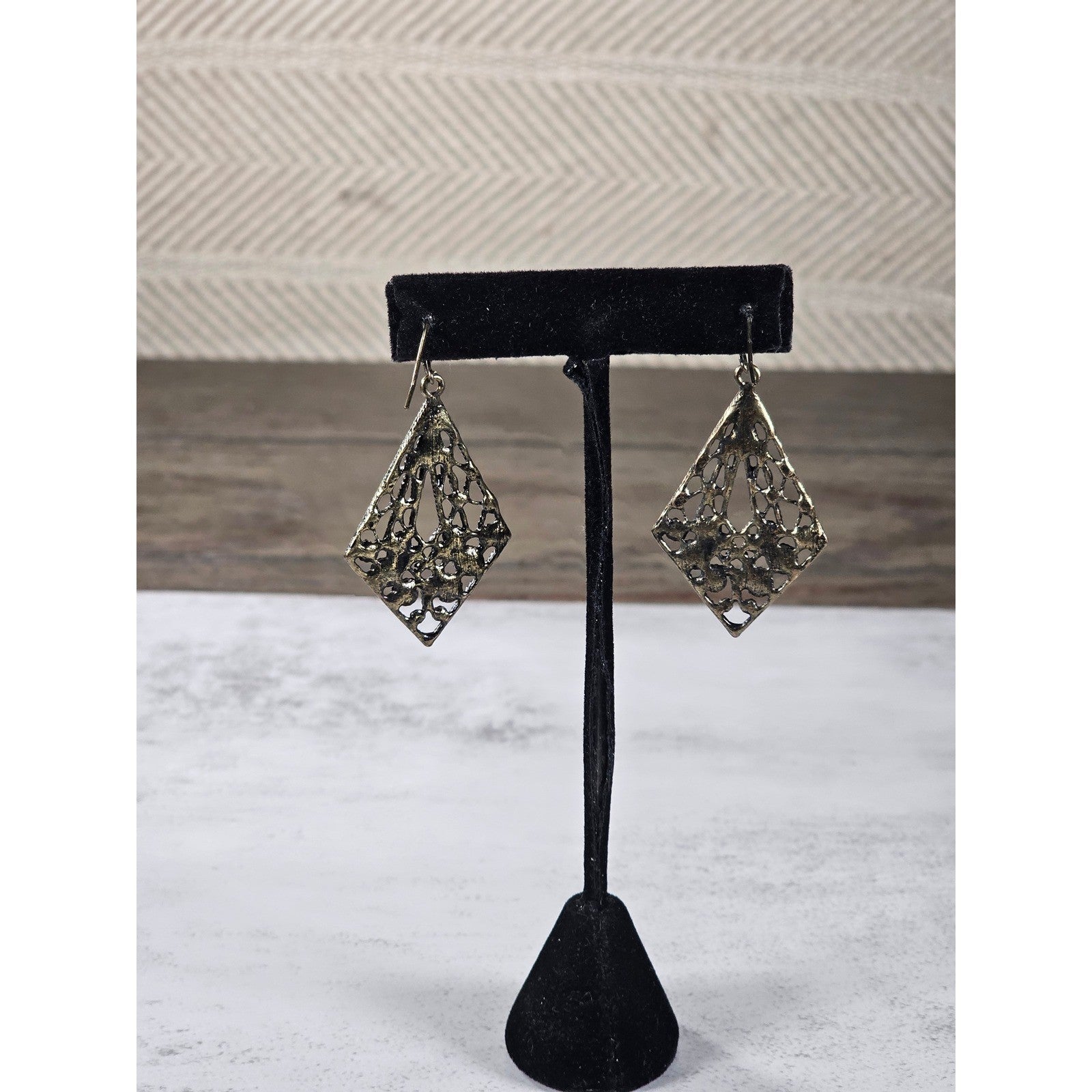 Vintage Filigree Dangle Earrings Diamond Floral Drop Brass Tone
