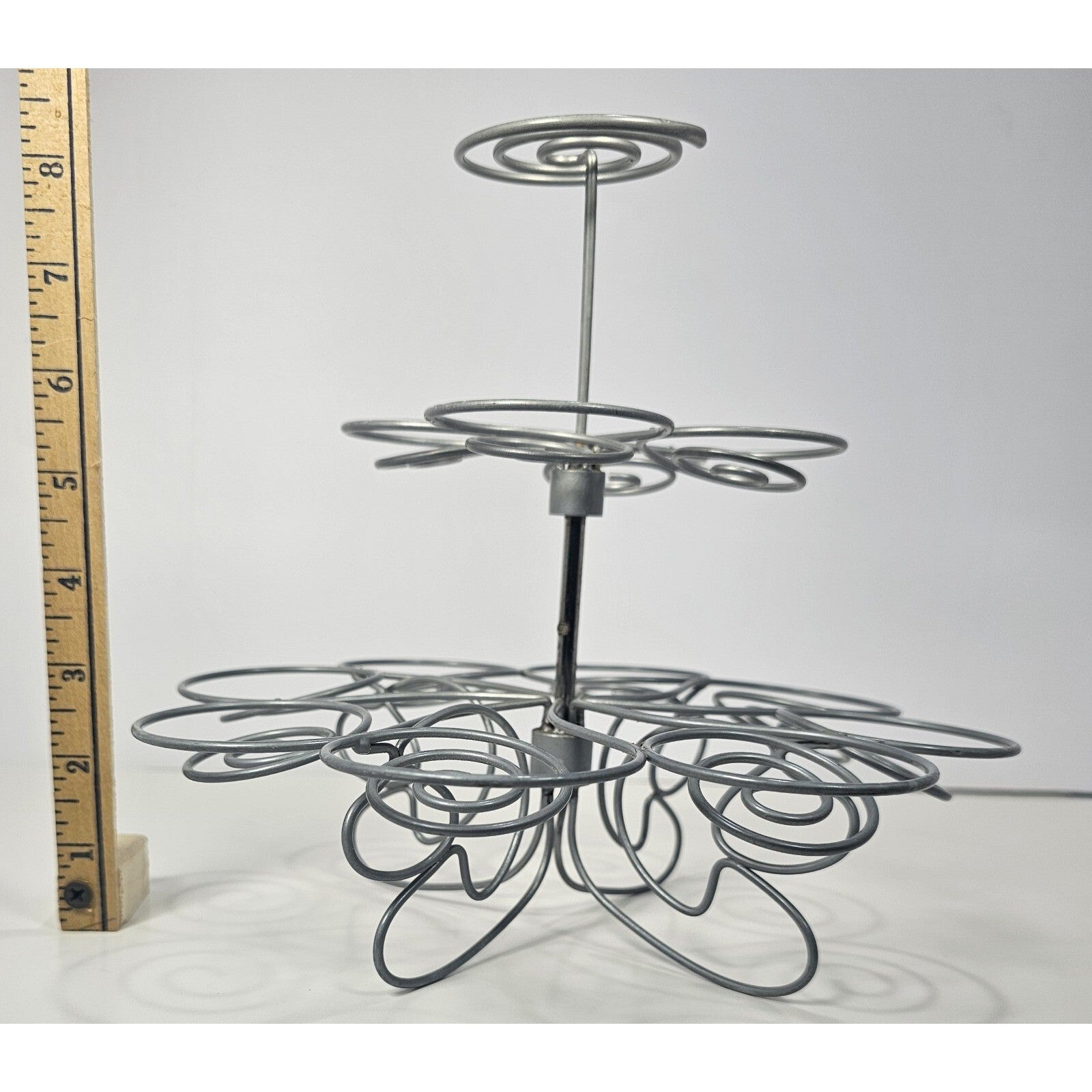 Wilton Cupcakes N' More Metal Dessert Stand Holds 13 Cupcakes
