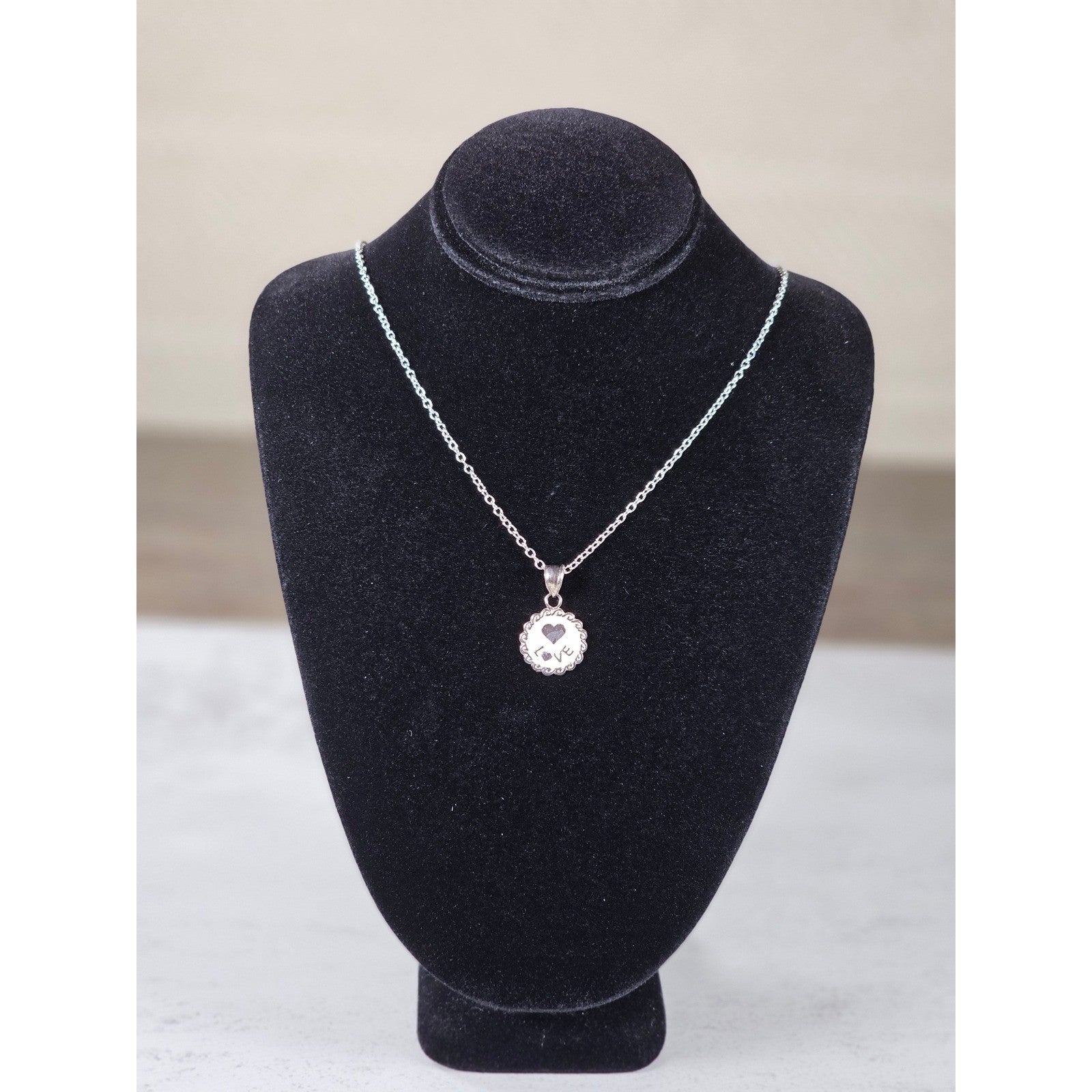 Vintage Sterling Silver Love Heart Pendant Necklace Scalloped Edge