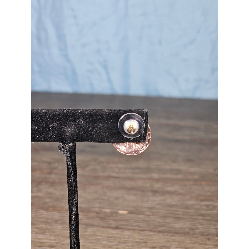 Textured Gold Tone Round Stud Earrings Vintage Style Minimal Earrings