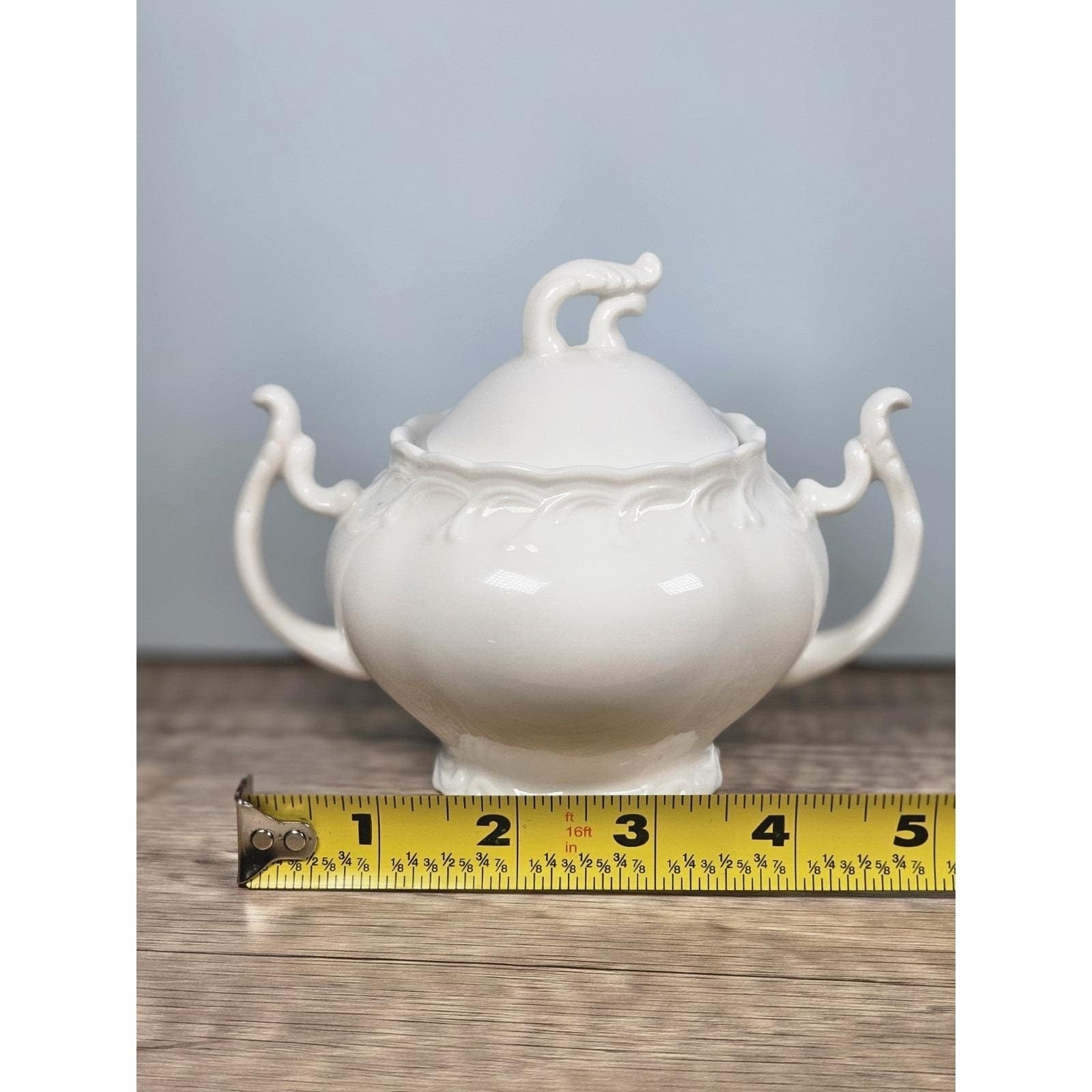 Vintage Peppertree Tabletops Porcelain Sugar Bowl with Lid