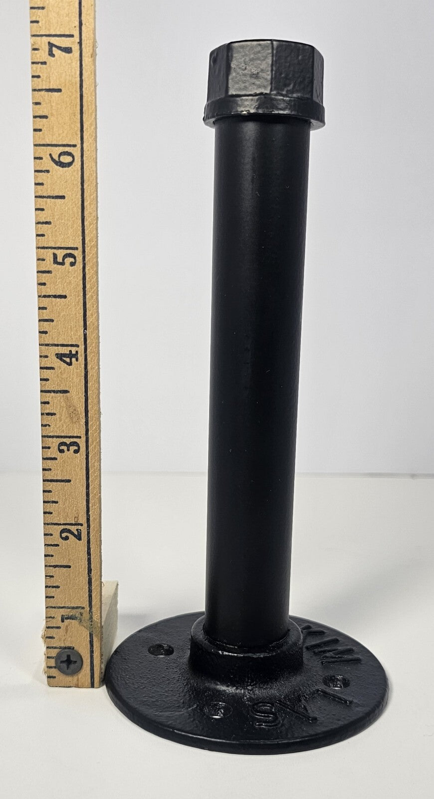 7" Black Industrial Pipe Shelf Bracket – Heavy-Duty Industrial Style