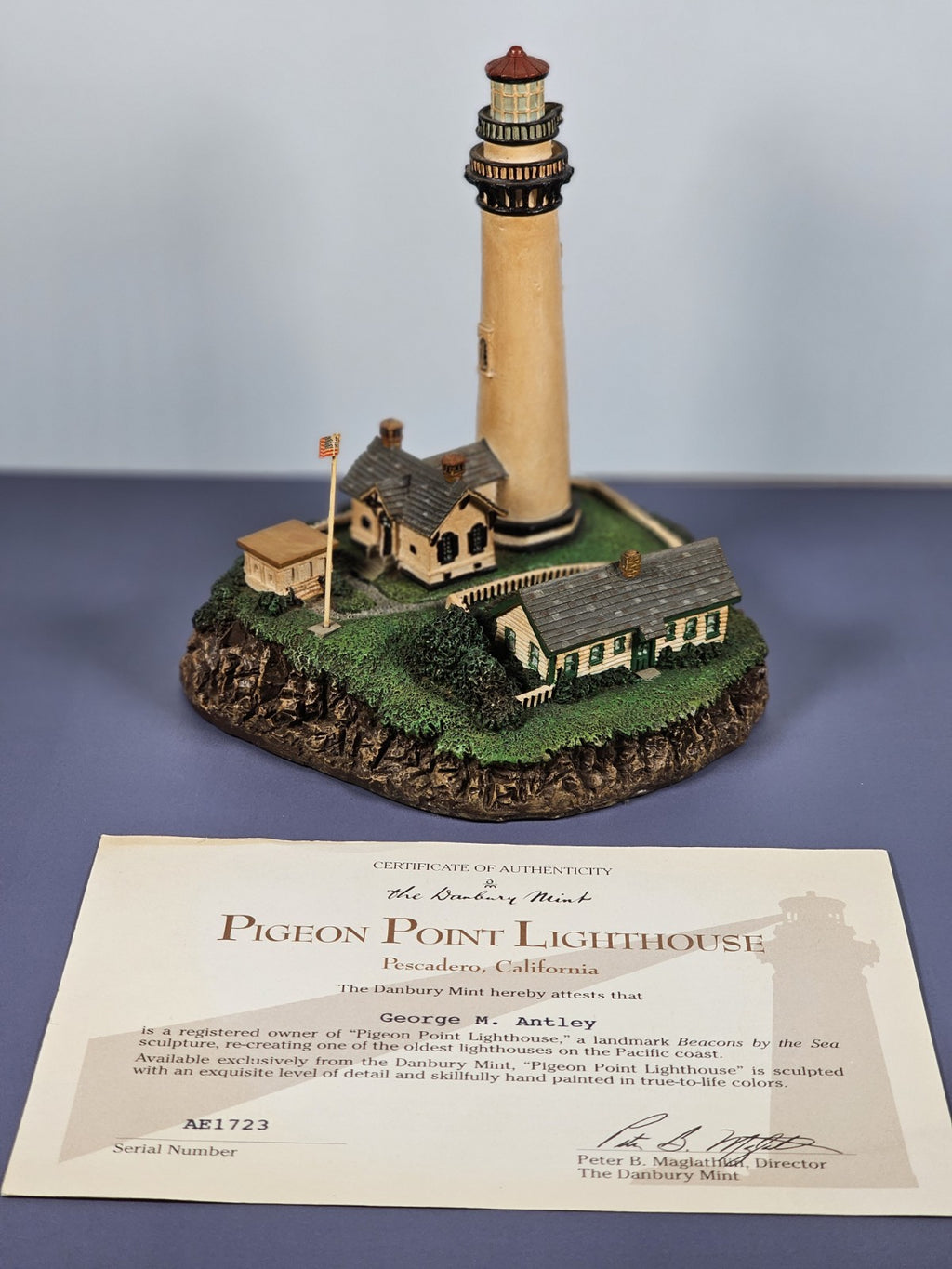 Danbury Mint Pigeon Point Lighthouse Sculpture Beacon By The Sea With COA