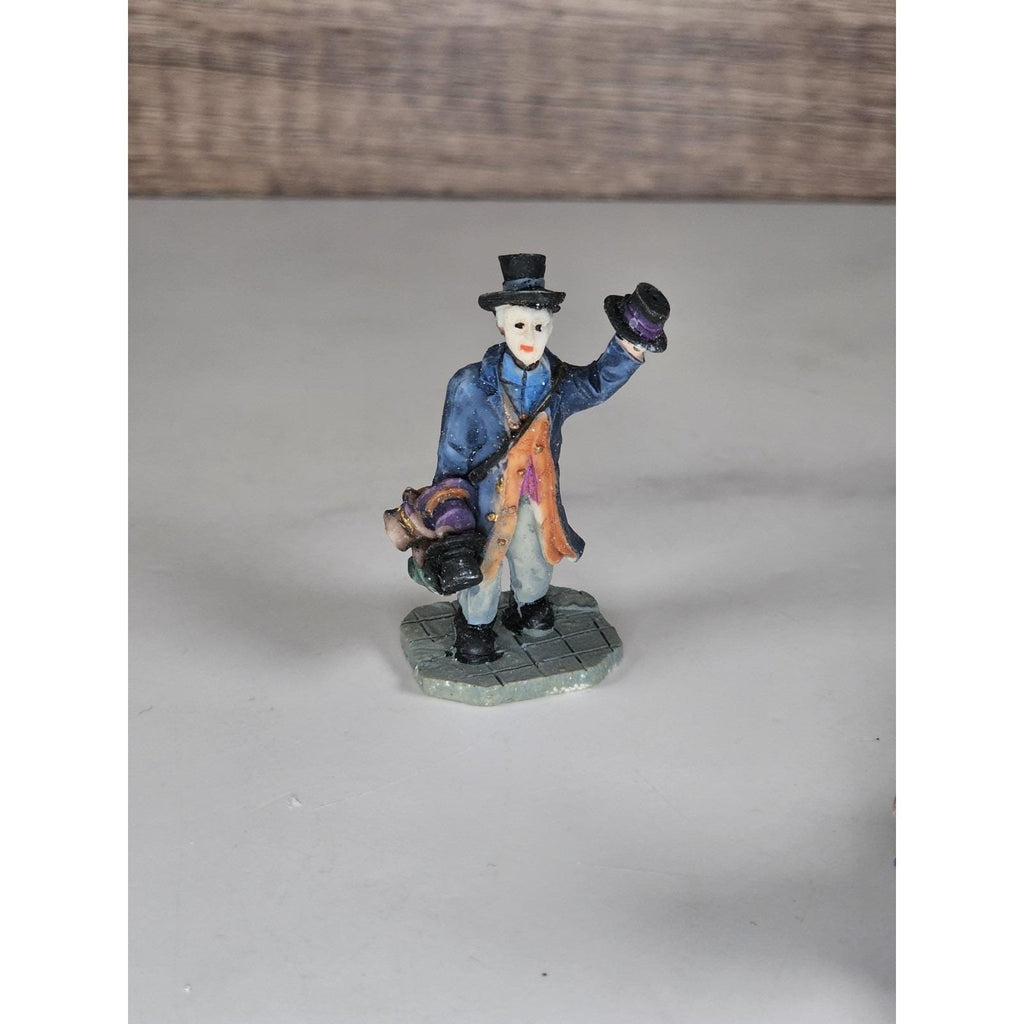 Vintage Christmas Village Miniature Figurines Set of 5 Polystone