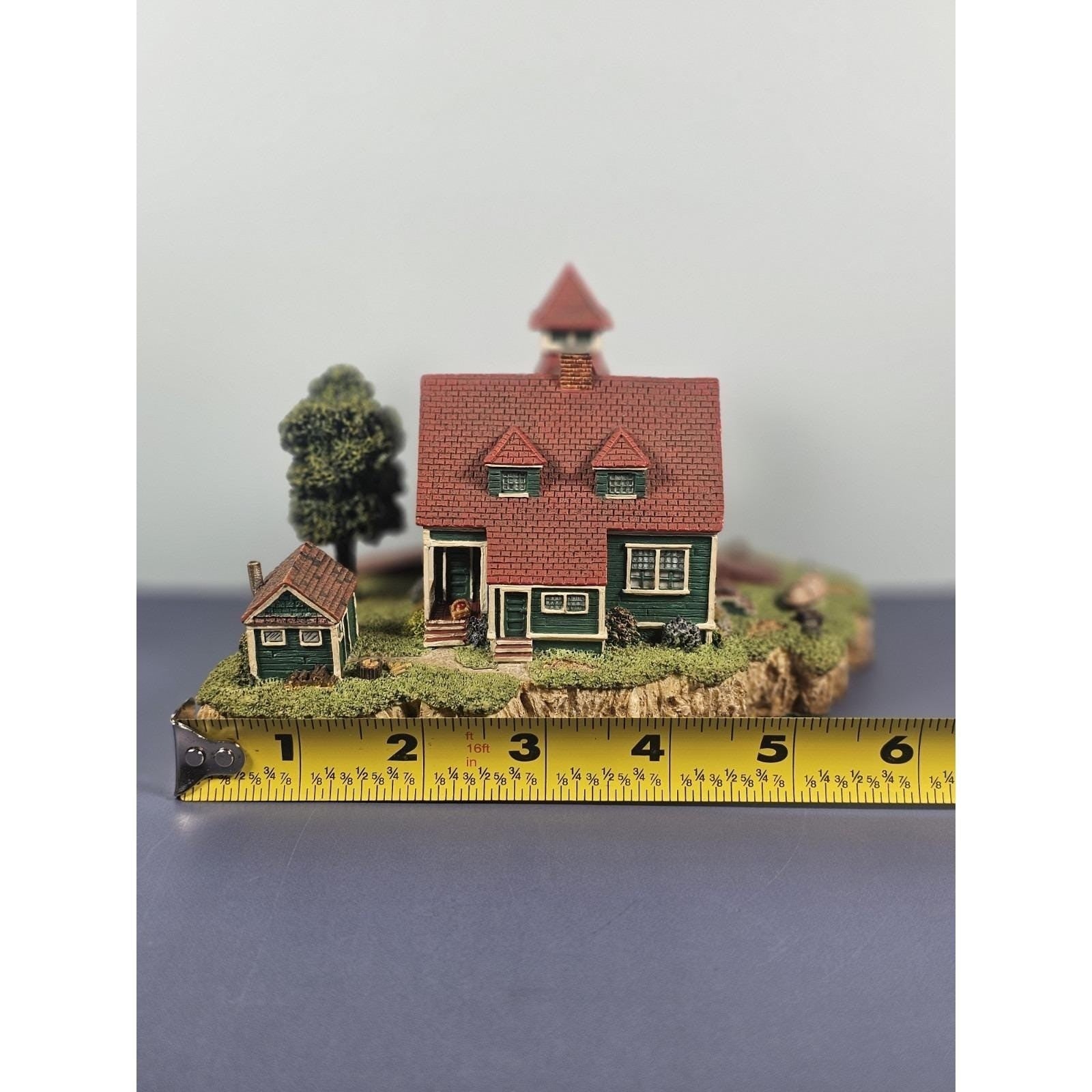 Harbour Lights Point Allerton Lighthouse 2001 w/ COA