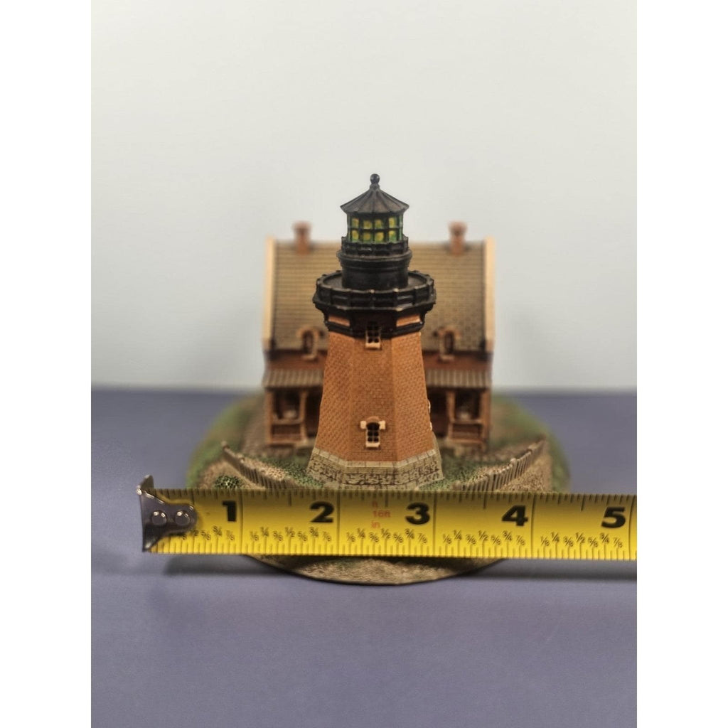 Danbury Mint Block Island Lighthouse Figurine COA 7 Inch Base