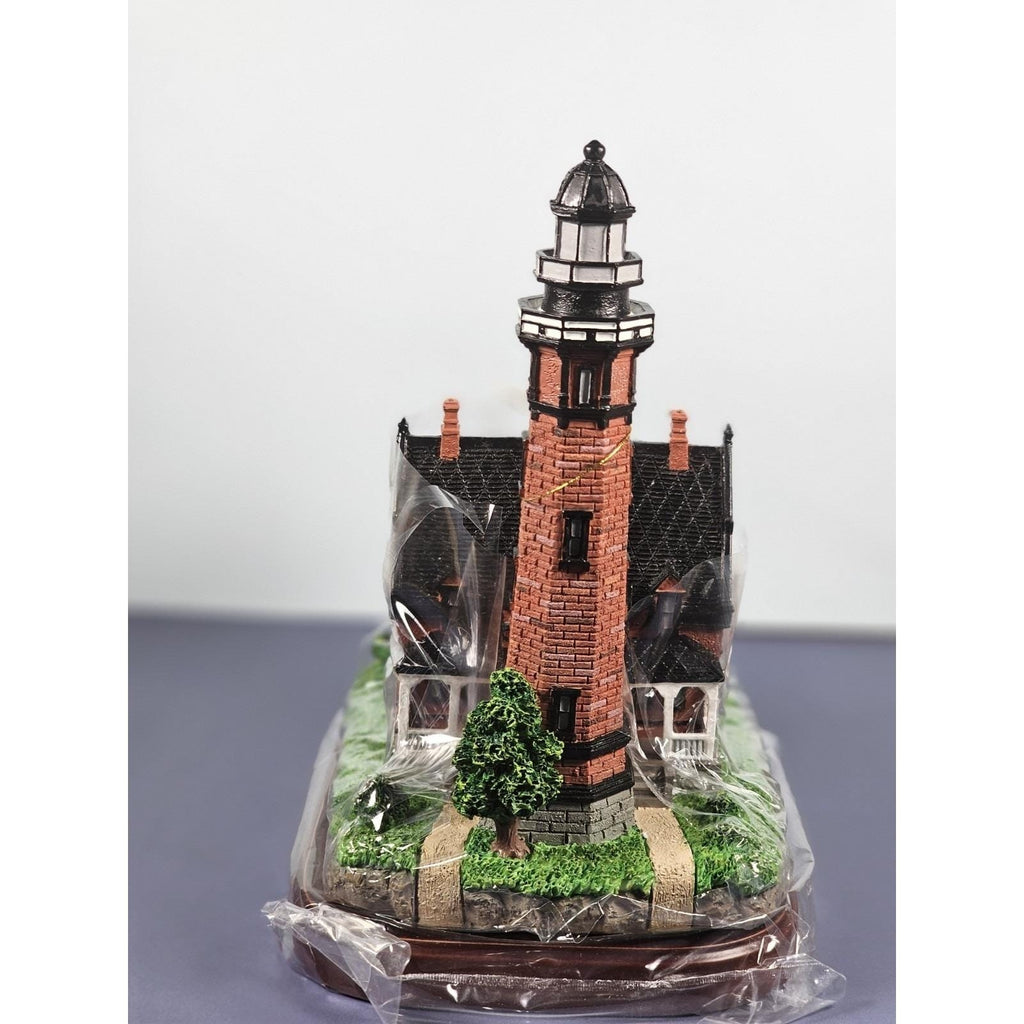 Lefton Cleveland Lighthouse Lost Lights w/ Box COA