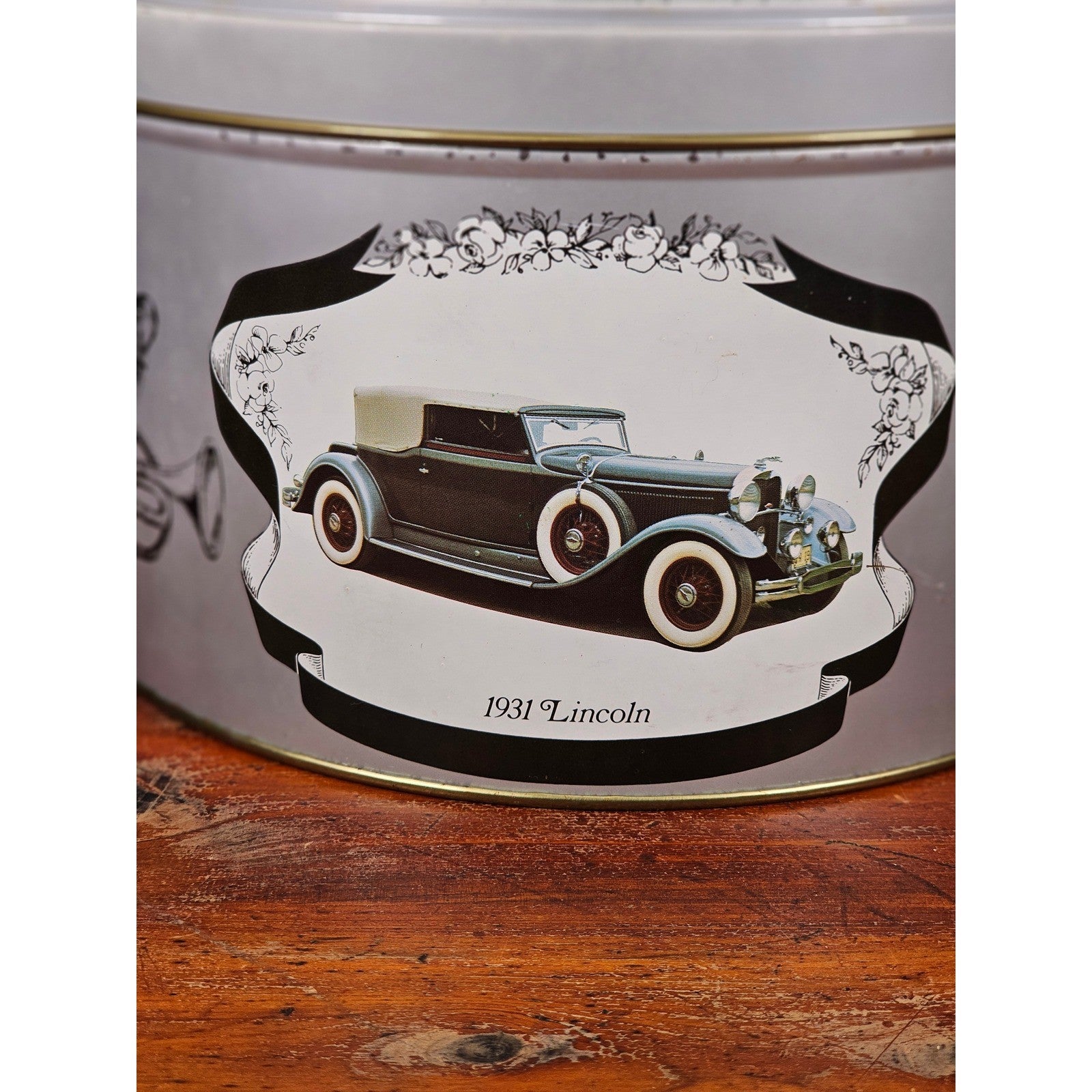 Vintage Classic Car Cookie Tin Empty Round Metal Motorcars from the Classic Era