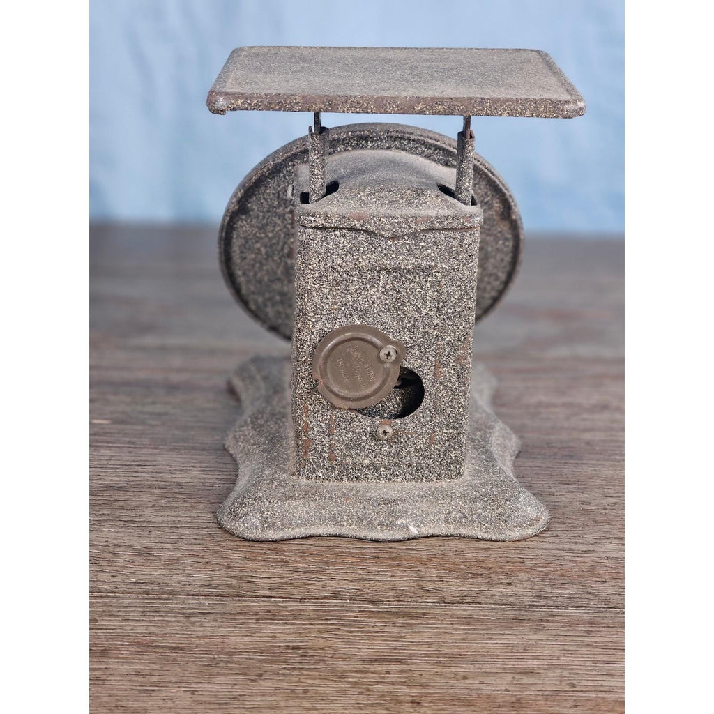 Vintage Triner Precision No. 4 Postal Scale | Rustic Metal Counter Scale