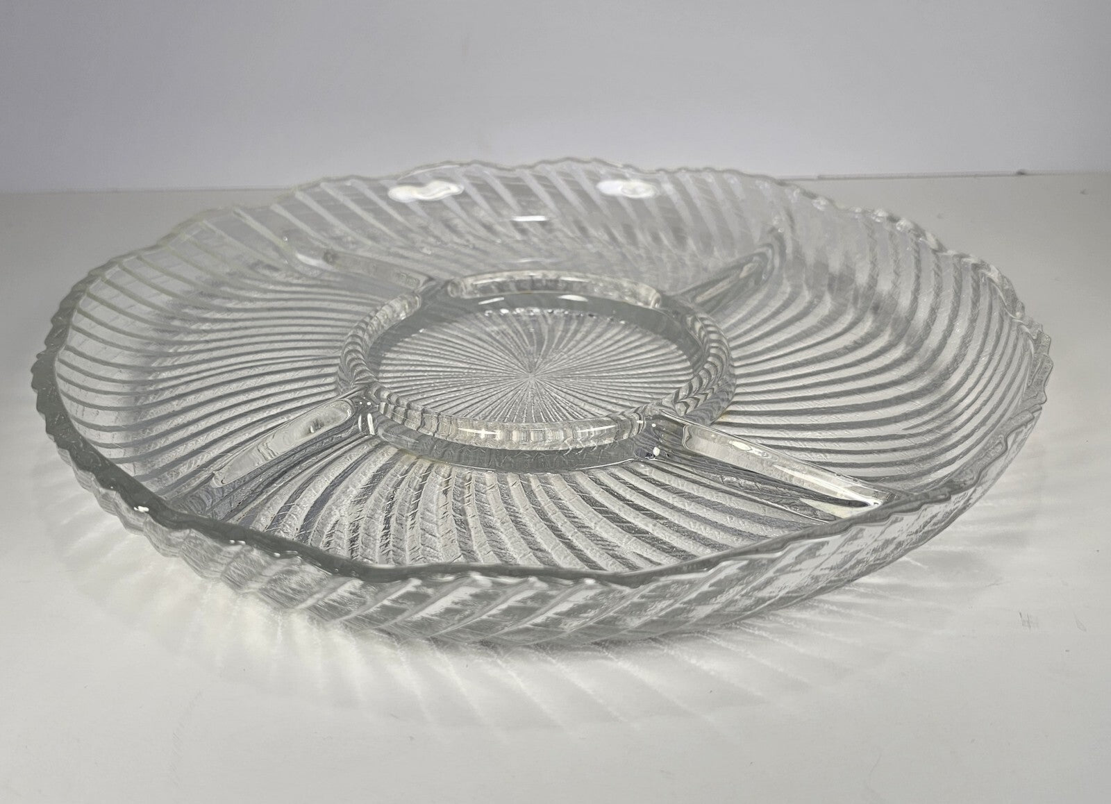 Crystal Clear Studios 11 1/4" Ashford Platter – Swirl Pattern Clear Glass